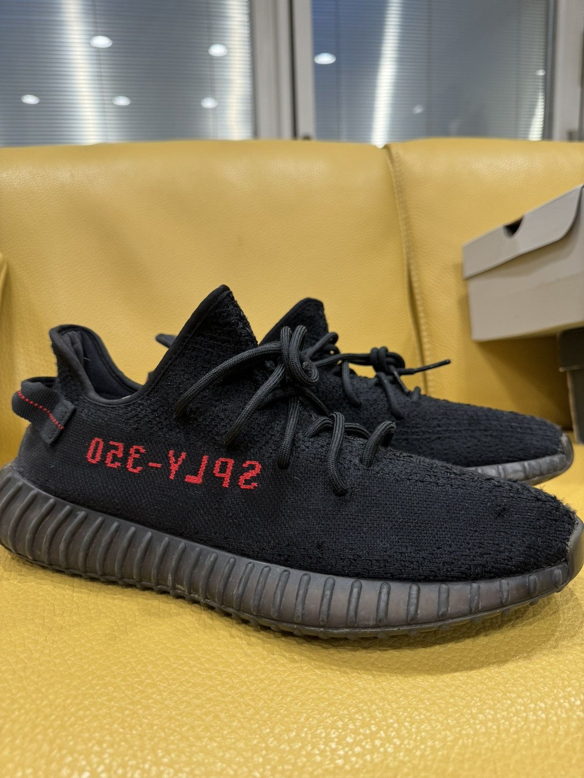 yeezy 350 bred size 11