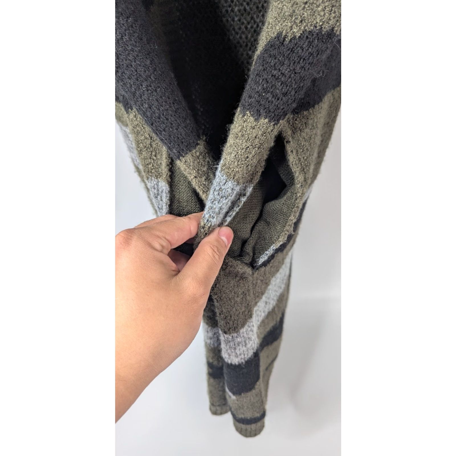 Vintage VINTAGE Knox Rose Camo Cardigan Women Sweater Large Olive Long Sleeve Open Front Boho Size L / US 10 / IT 46 - 3 Thumbnail