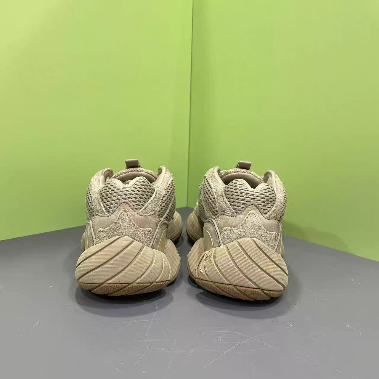 Adidas Adidas Yeezy 500 Casual Shoes K15 Size US 9.5 / EU 42-43 - 4 Thumbnail