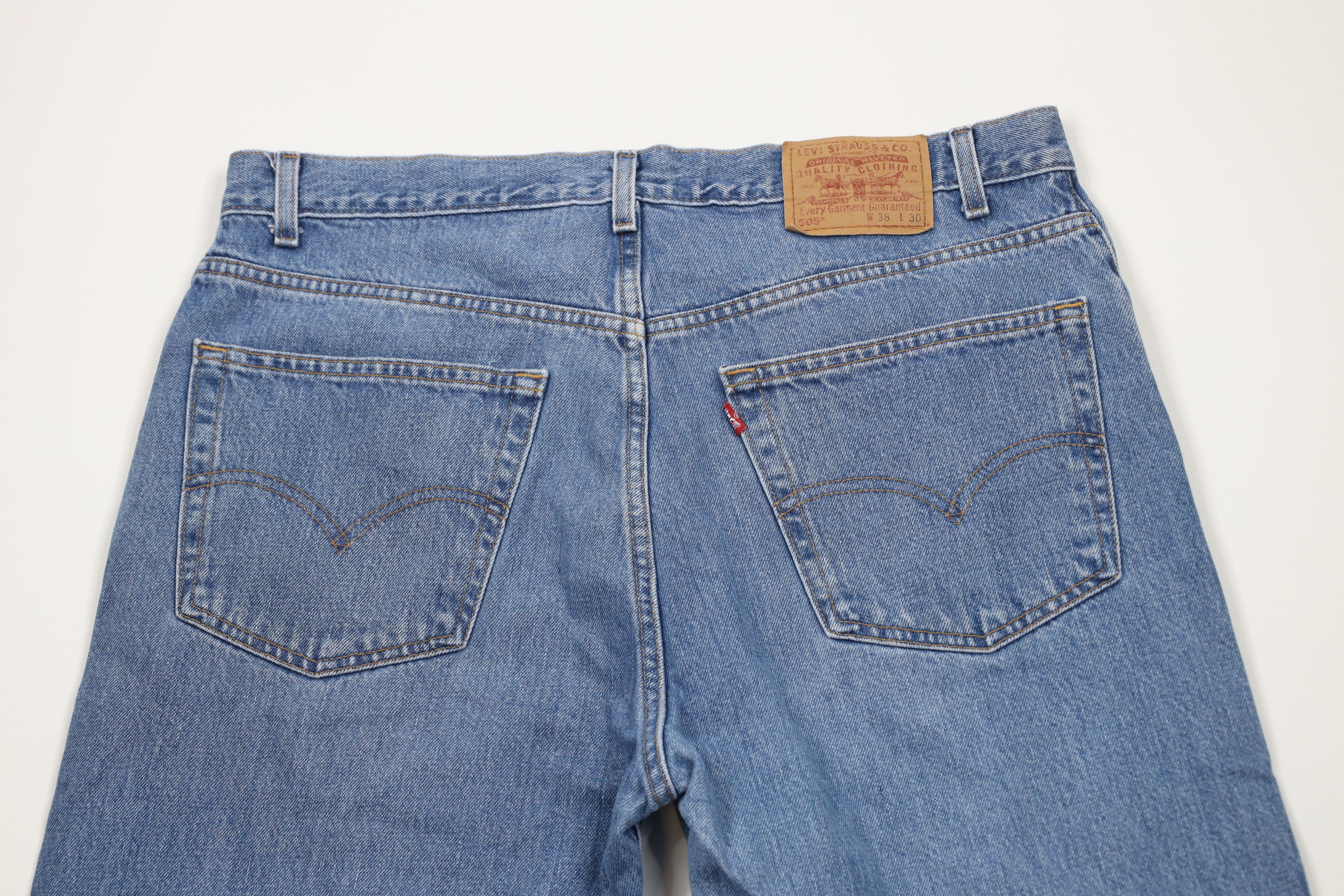 Levi's × Vintage Vintage 90s Levis 505 Regular Fit Denim Jeans Blue USA Size US 36 / EU 52 - 12 Thumbnail