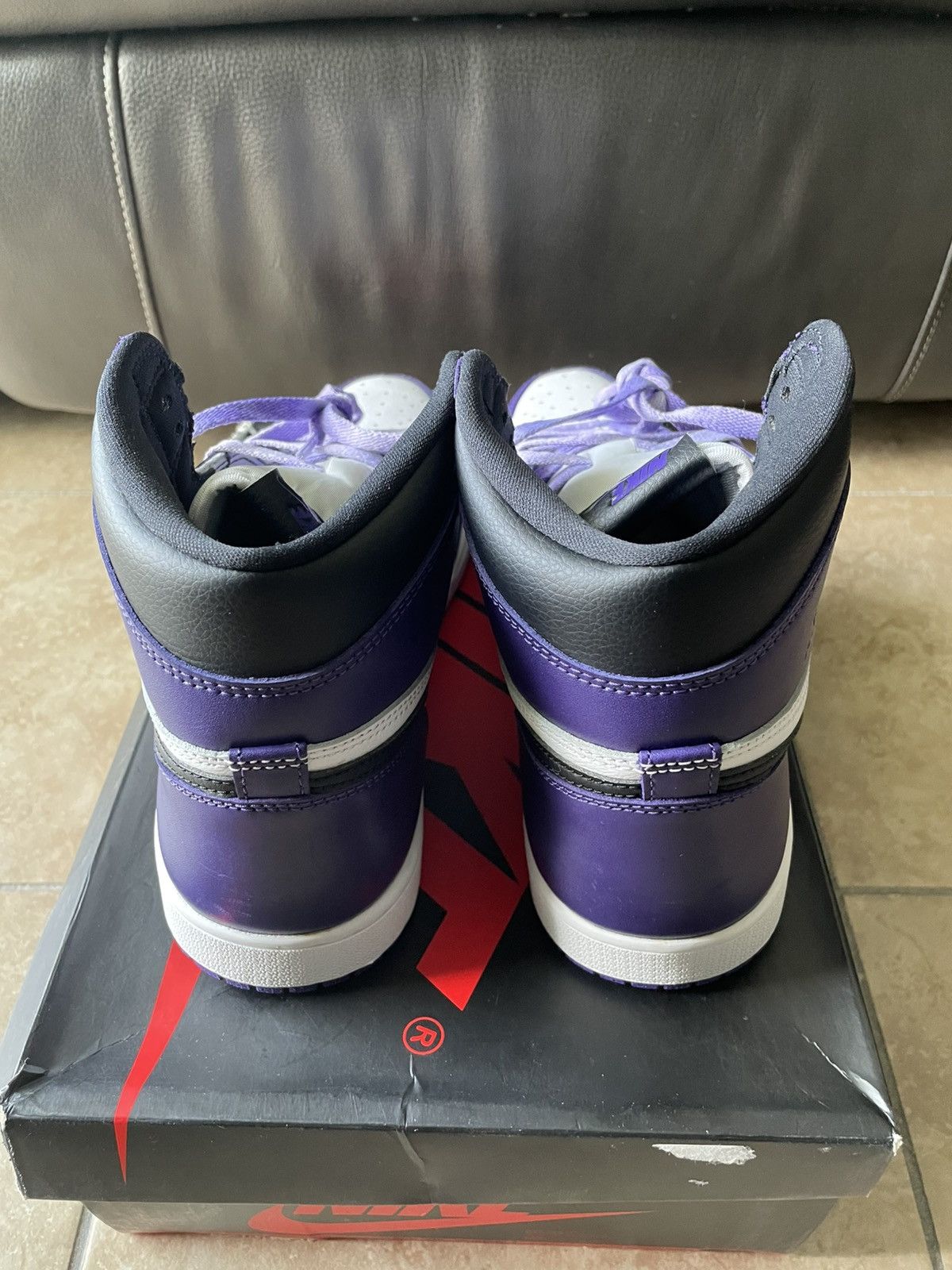 Jordan Brand AIR JORDAN 1 RETRO HIGH OG/ COURT PURPLE Size US 10.5 / EU 43-44 - 4 Thumbnail