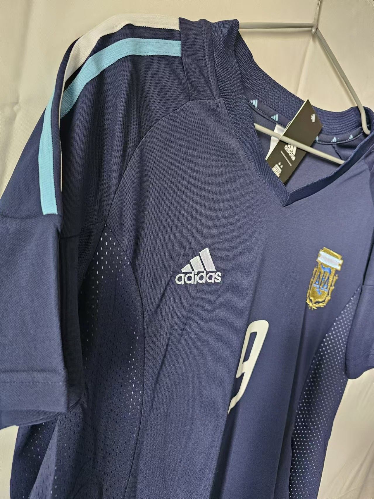Other 2002 World Cup Argentina #9 Batistuta Jersey Away Size US XL / EU 56 / 4 - 4 Thumbnail