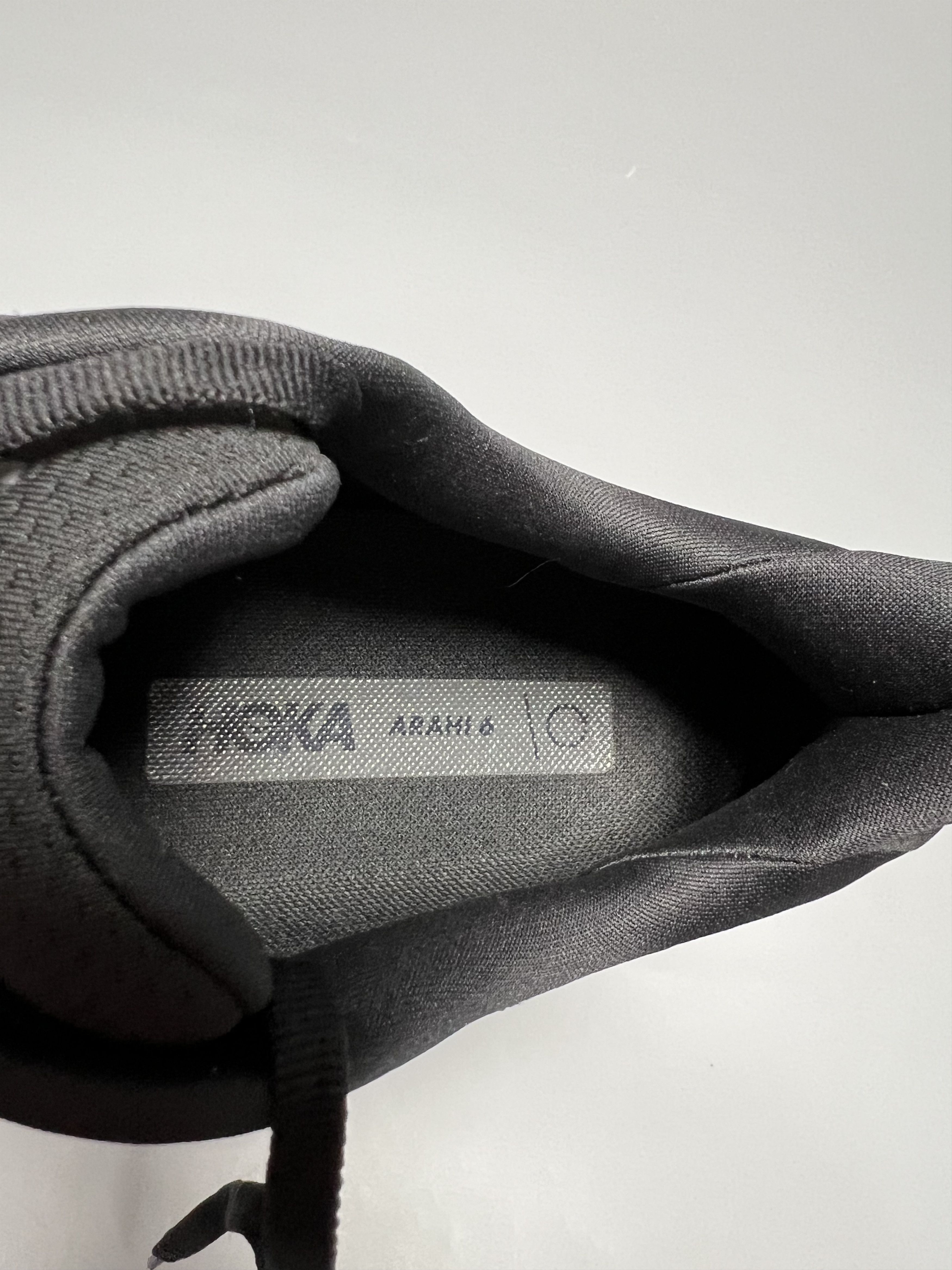 Hoka 12 EE Hoka One One Arahi 6 Wide Running Shoes Walking Gym Size US 12 / EU 45 - 9 Thumbnail