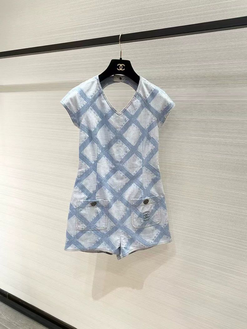 Chanel Chanel Denim jumpsuit Size 42" / US 20 - 1 Thumbnail