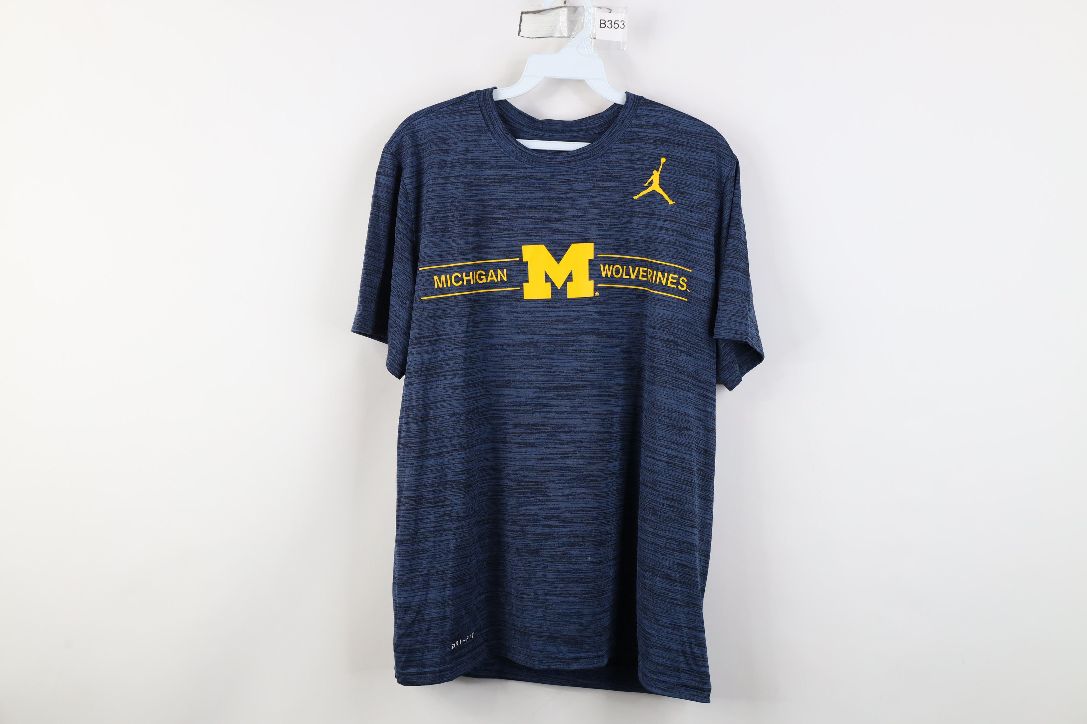 Nike Nike Air Jordan Spell University of Michigan Jumpman T-Shirt Size US M / EU 48-50 / 2 - 1 Thumbnail
