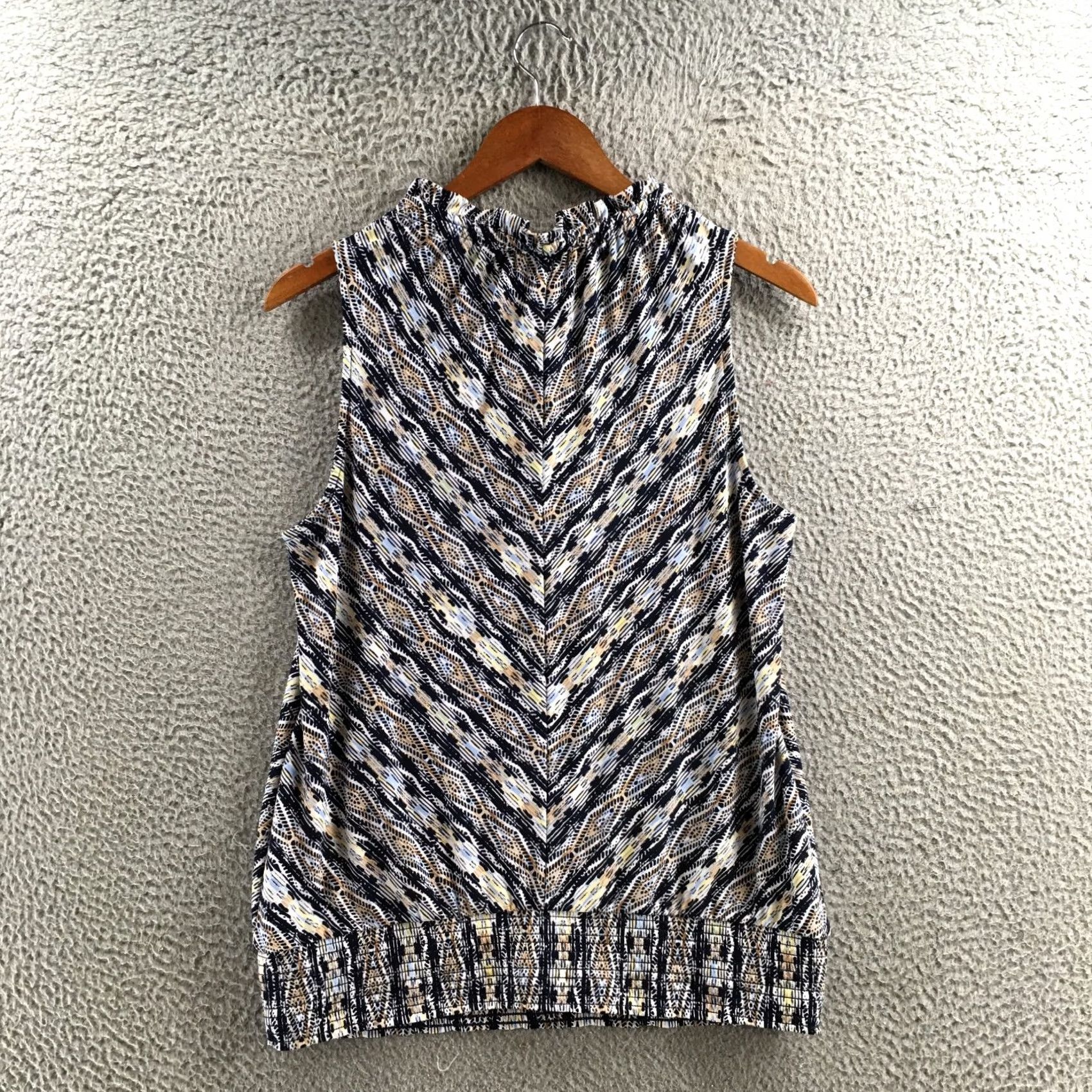 White House Black Market White House Black Market Top Womens M Sleeveless Blue Print Ruffle Neck Pullover Size M / US 6-8 / IT 42-44 - 7 Thumbnail