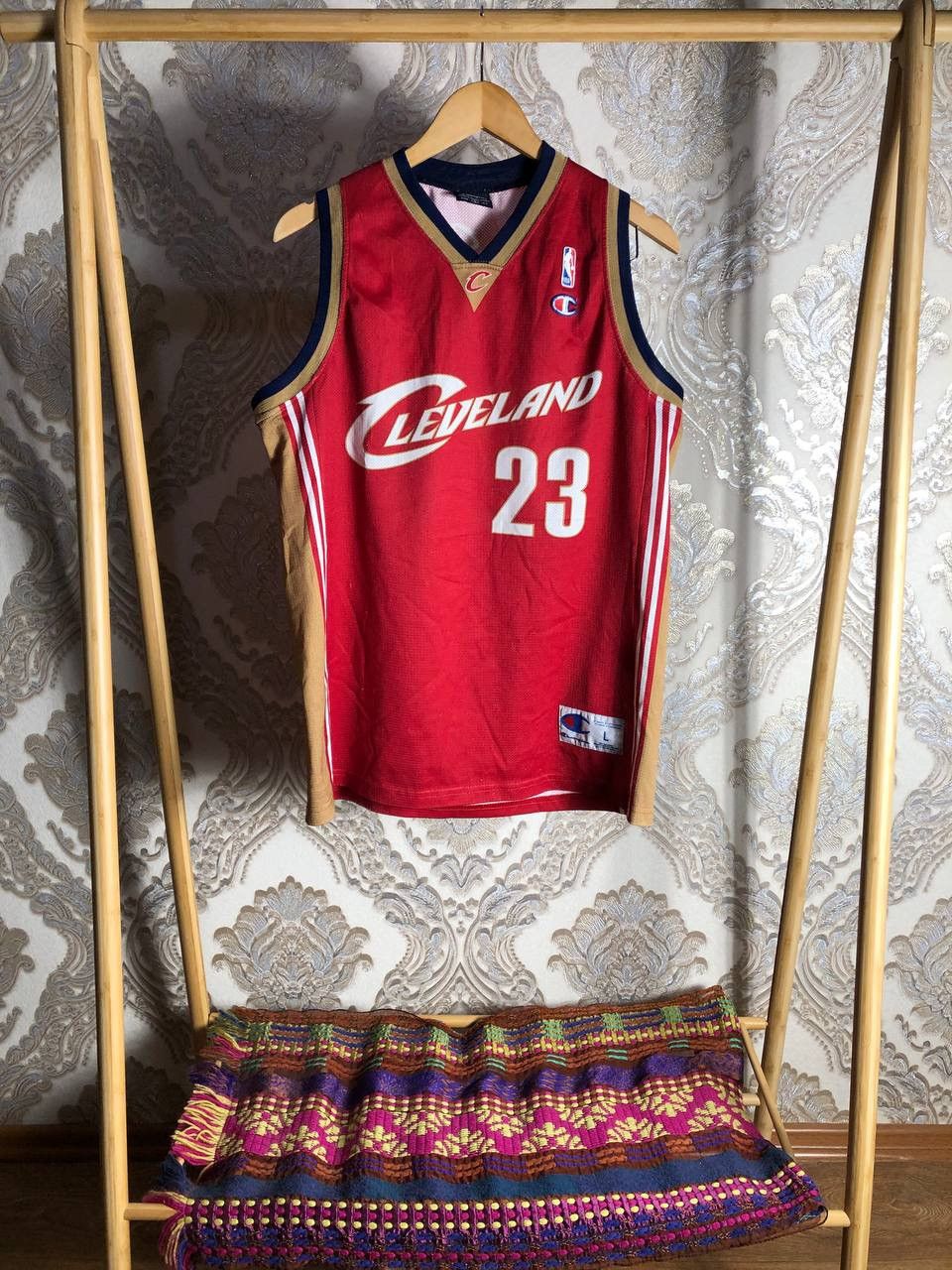 Vintage y2k Nike Lebron James Cleveland Cavaliers on sale Jersey Size L +2