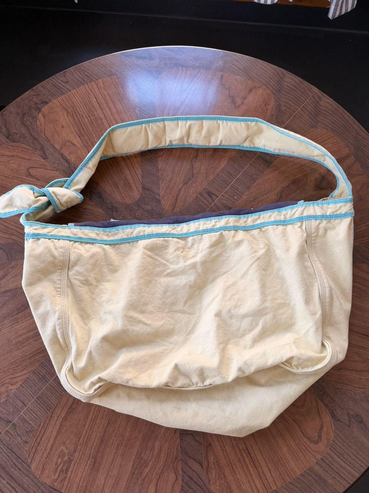 Victoria's Secret Vintage x Y2K Victoria Secret Messenger Bag Size ONE SIZE - 3 Thumbnail