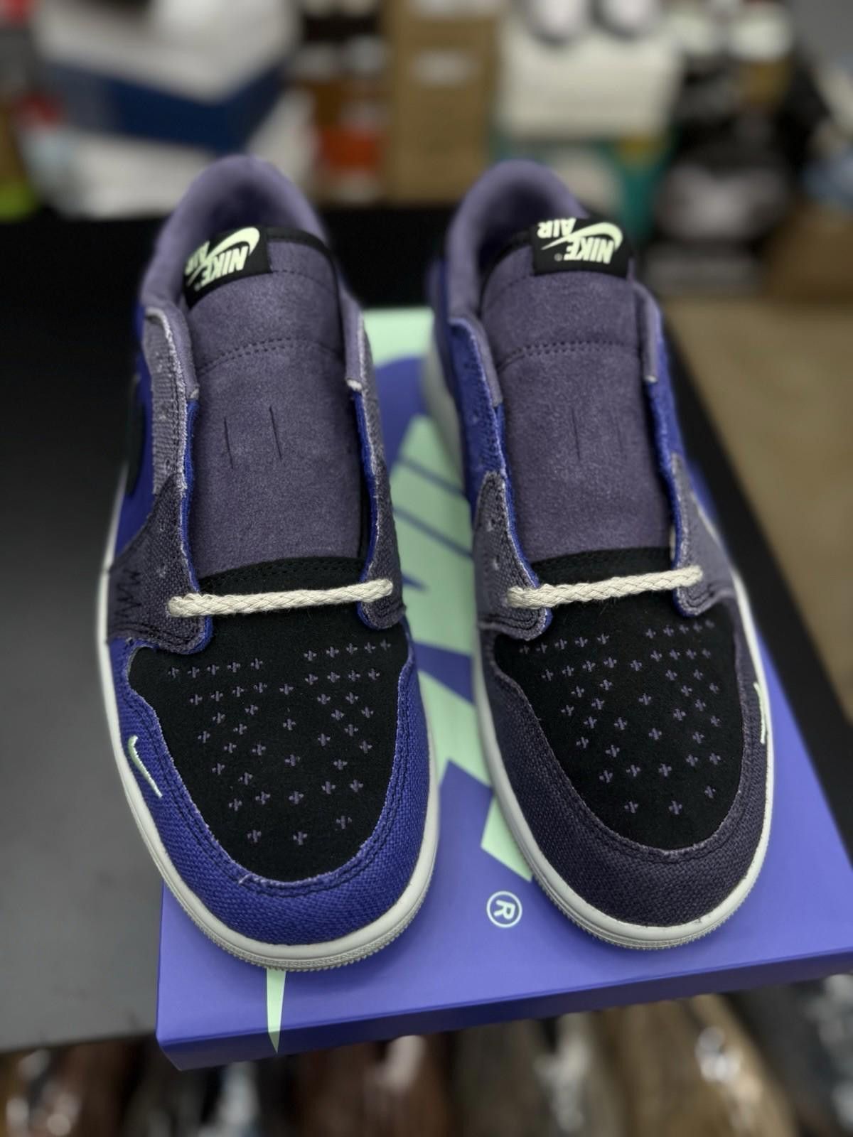 Jordan Brand 10 - Air Jordan 1 Low OG Zion Williamson Voodoo Alternate Size US 10 / EU 43 - 5 Thumbnail