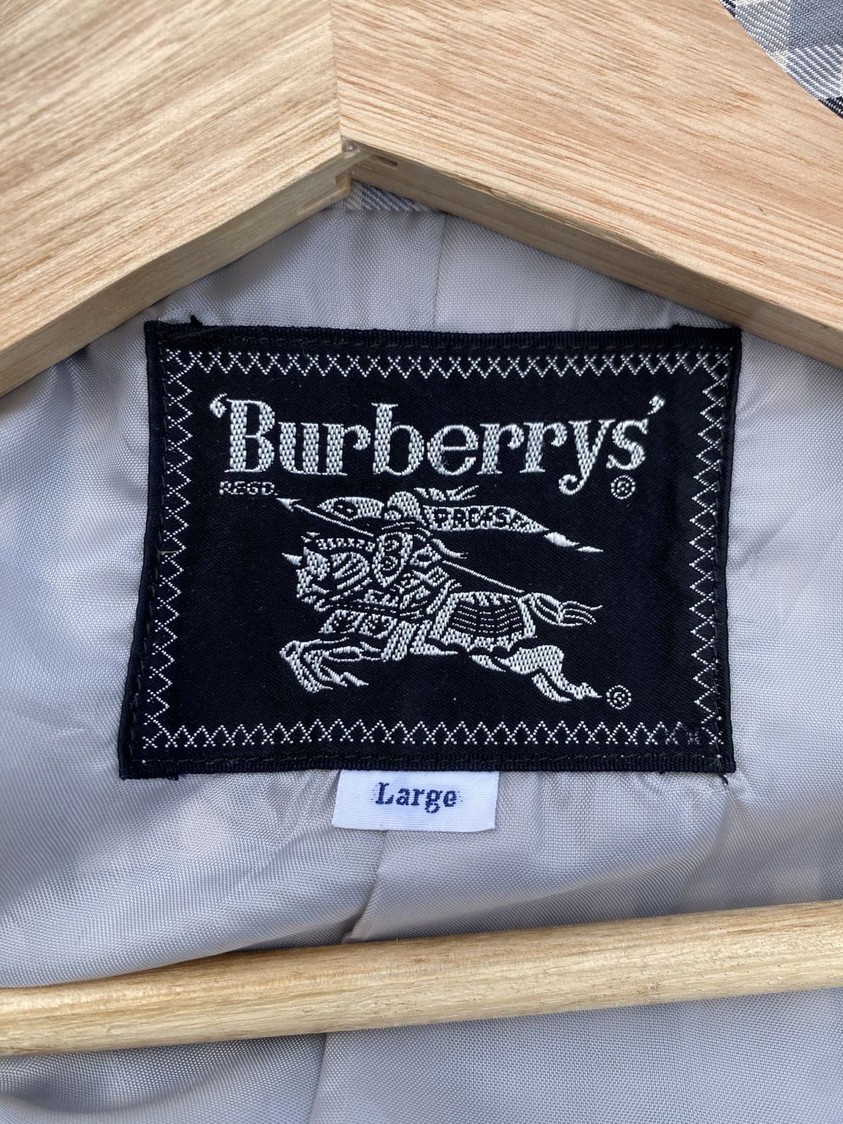 Burberry Vintage Burberry Checkered Long Coat Size US L / EU 52-54 / 3 - 13 Thumbnail