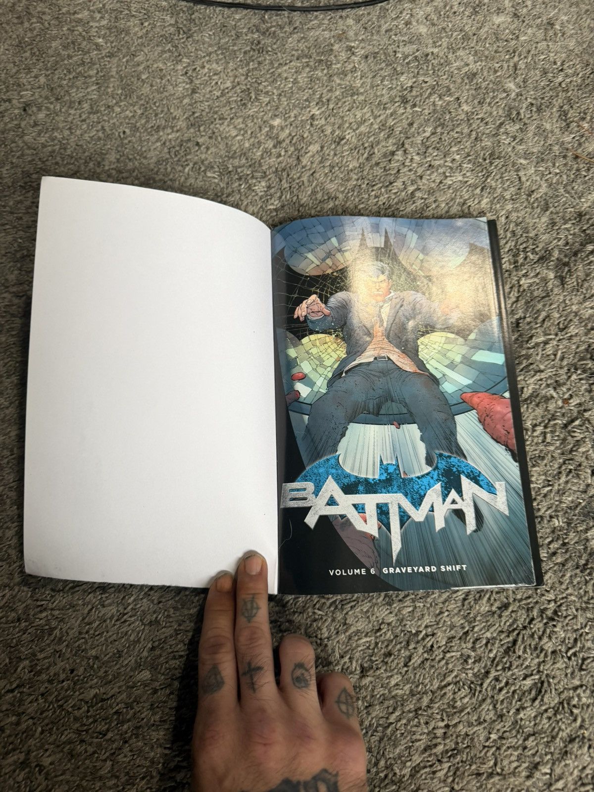 DC Comics 2014 DC Comics Batman Volume 6 Graveyard Shift Comic Book Size ONE SIZE - 4 Thumbnail