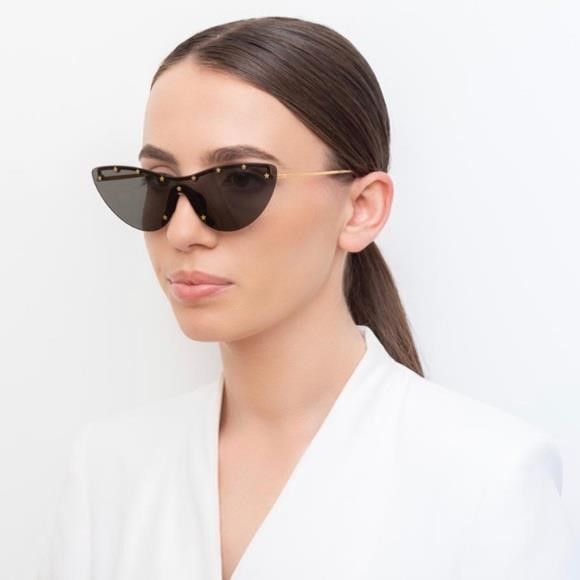Gucci 💯 - New - Gucci Grey | Gold Gg0666s Gg Logo Cat Eye Mirrore Size ONE SIZE - 9 Thumbnail