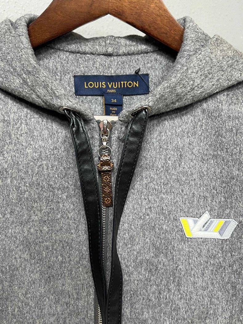 Louis Vuitton Louis Vuitton Grey Rabbit Fur Zip Hoodie Size XXS / US 00 / IT 34 - 3 Thumbnail
