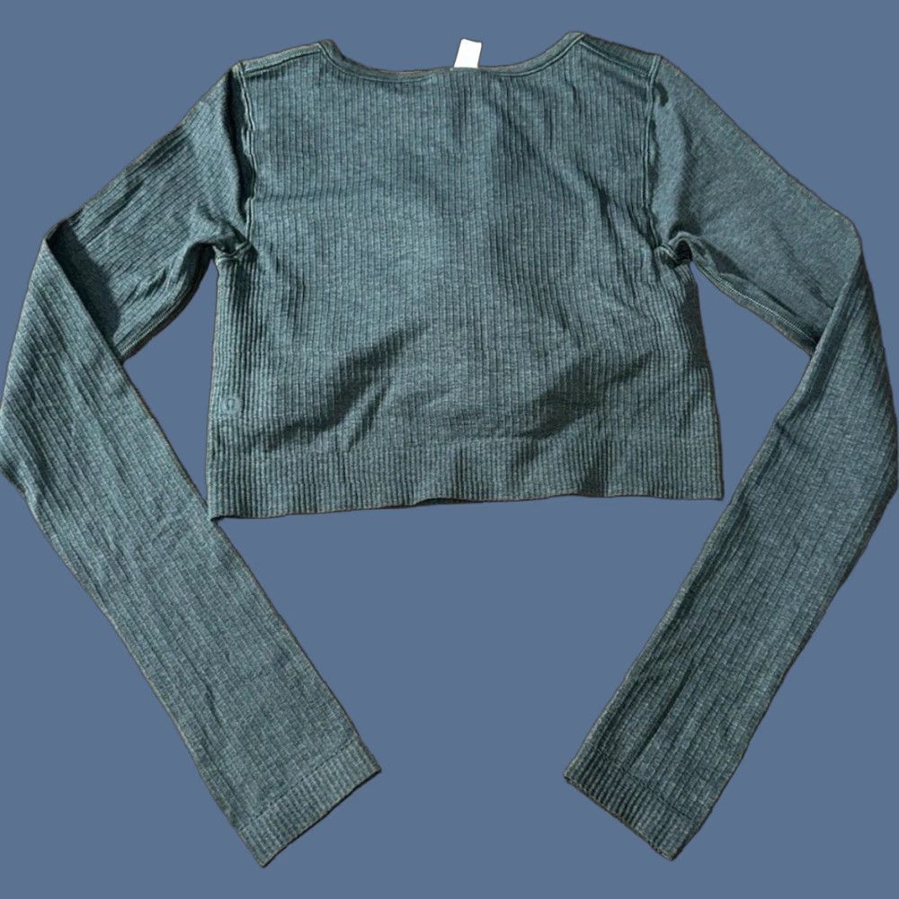 Lululemon Lululemon Womens Top Cropped Long Sleeve Green 8 Pullover Ebb To Street Lightweight Modern Fit Womens Size M / US 6-8 / IT 42-44 - 1 Thumbnail