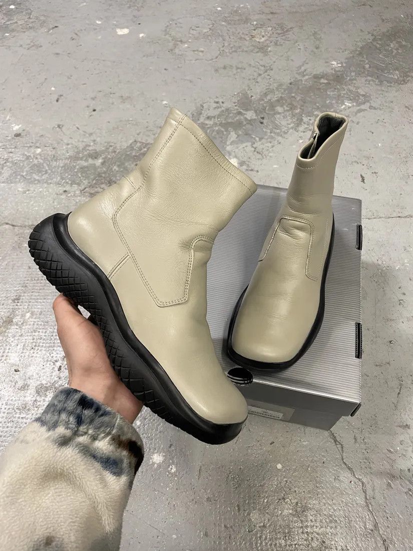 Prada × Vintage FW1999 Prada Vibram Grey Ankle Leather Boots Size US 7.5 / IT 37.5 - 1 Thumbnail