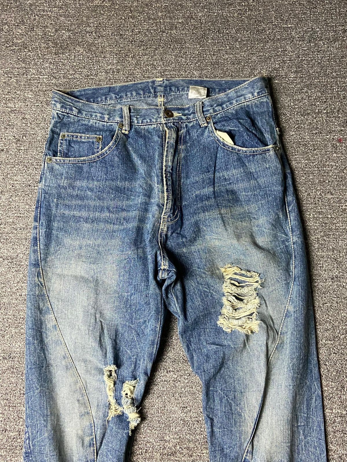 Japanese Brand Japanese Brand Distressed Denim Ripped Jeans (153) Size US 31 - 7 Thumbnail
