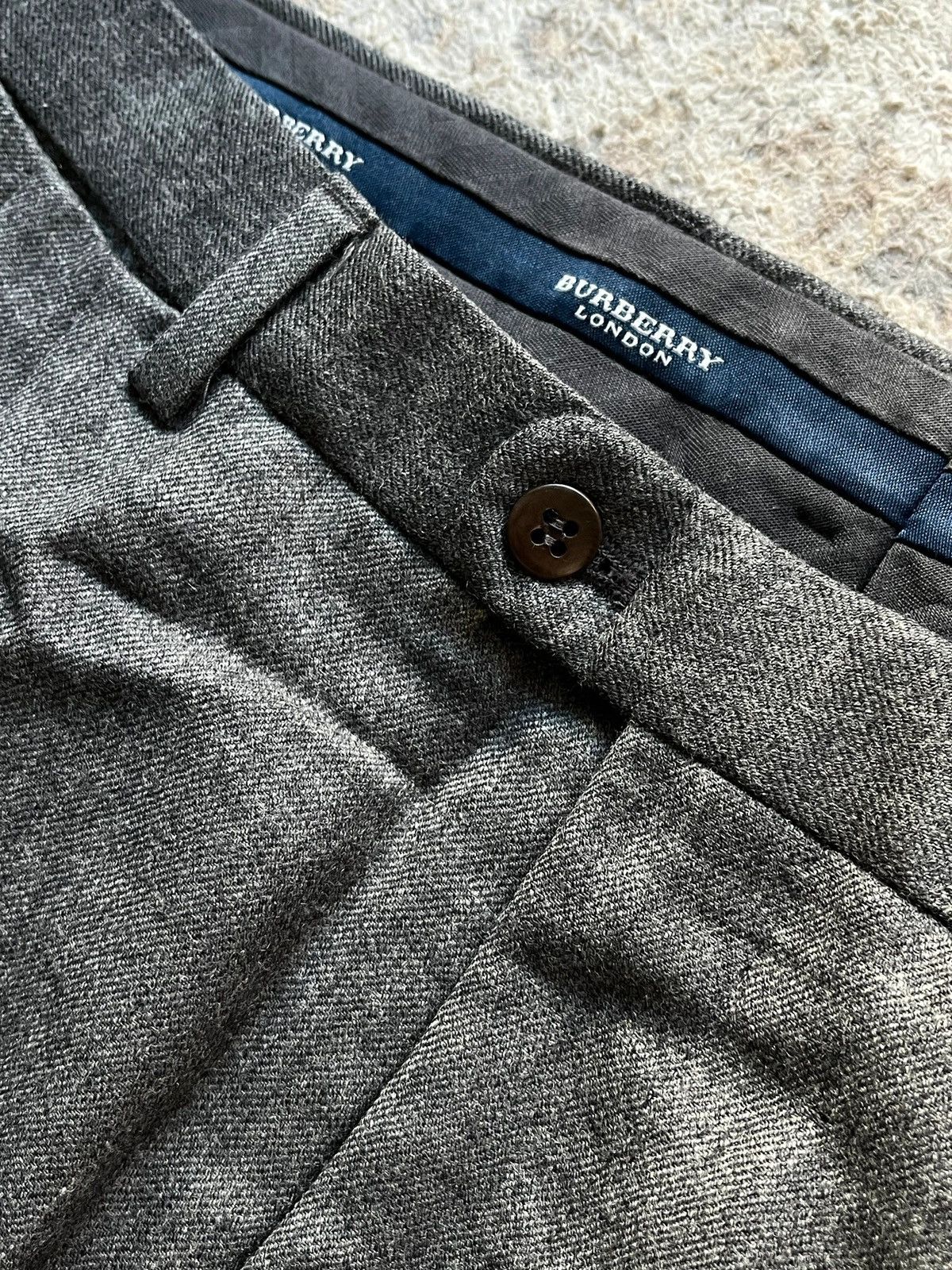 Burberry Burberry London Vintage 1990s Sz 46 / XL Tailored Pants Size US 39 - 4 Thumbnail