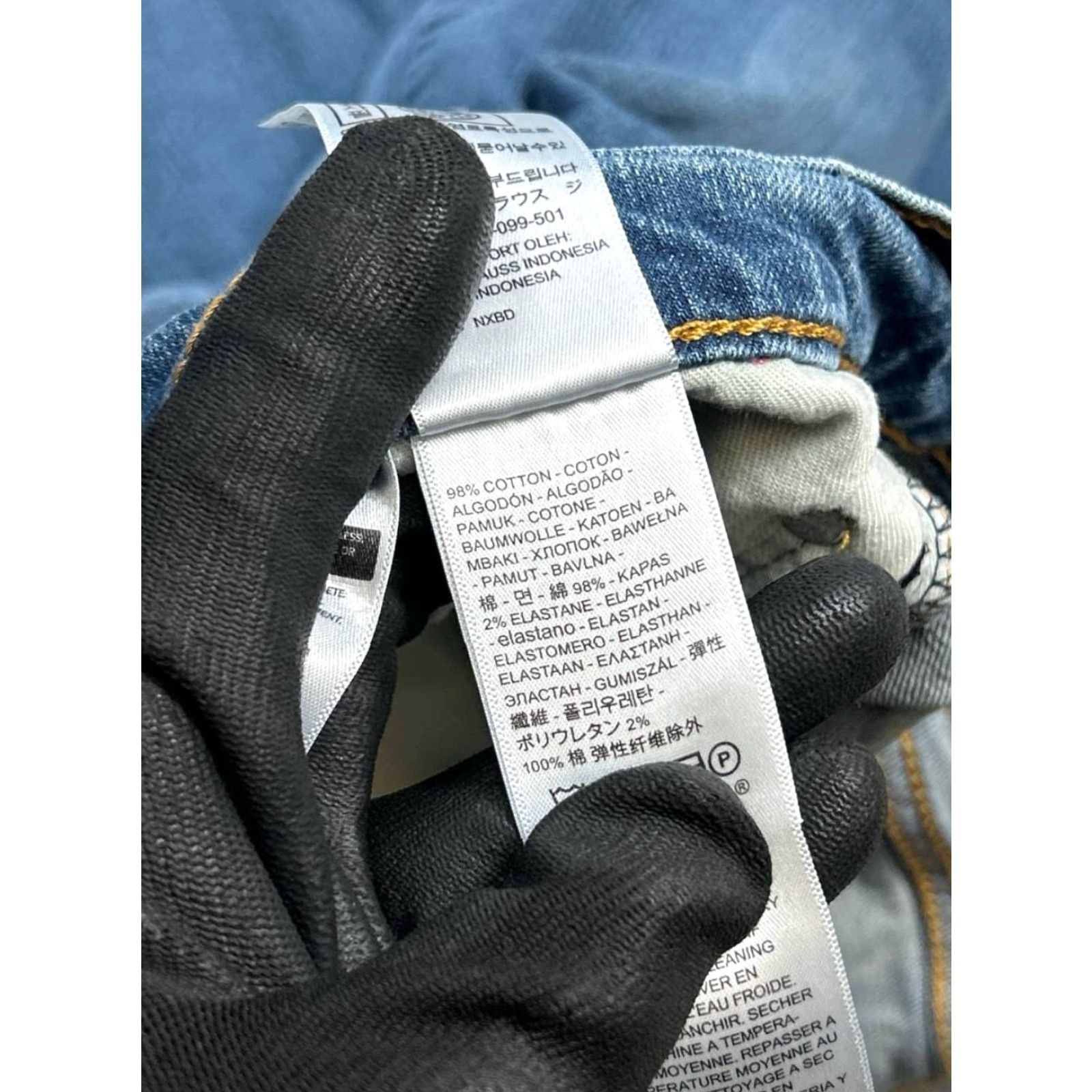 Levi's Levi's 505 Jeans Mens 31 Medium Wash Denim Regular Fit Straight 31x27 Blue Levi's Denim Jeans 505 Straight Mens 90s (?) Size US 31 - 7 Thumbnail