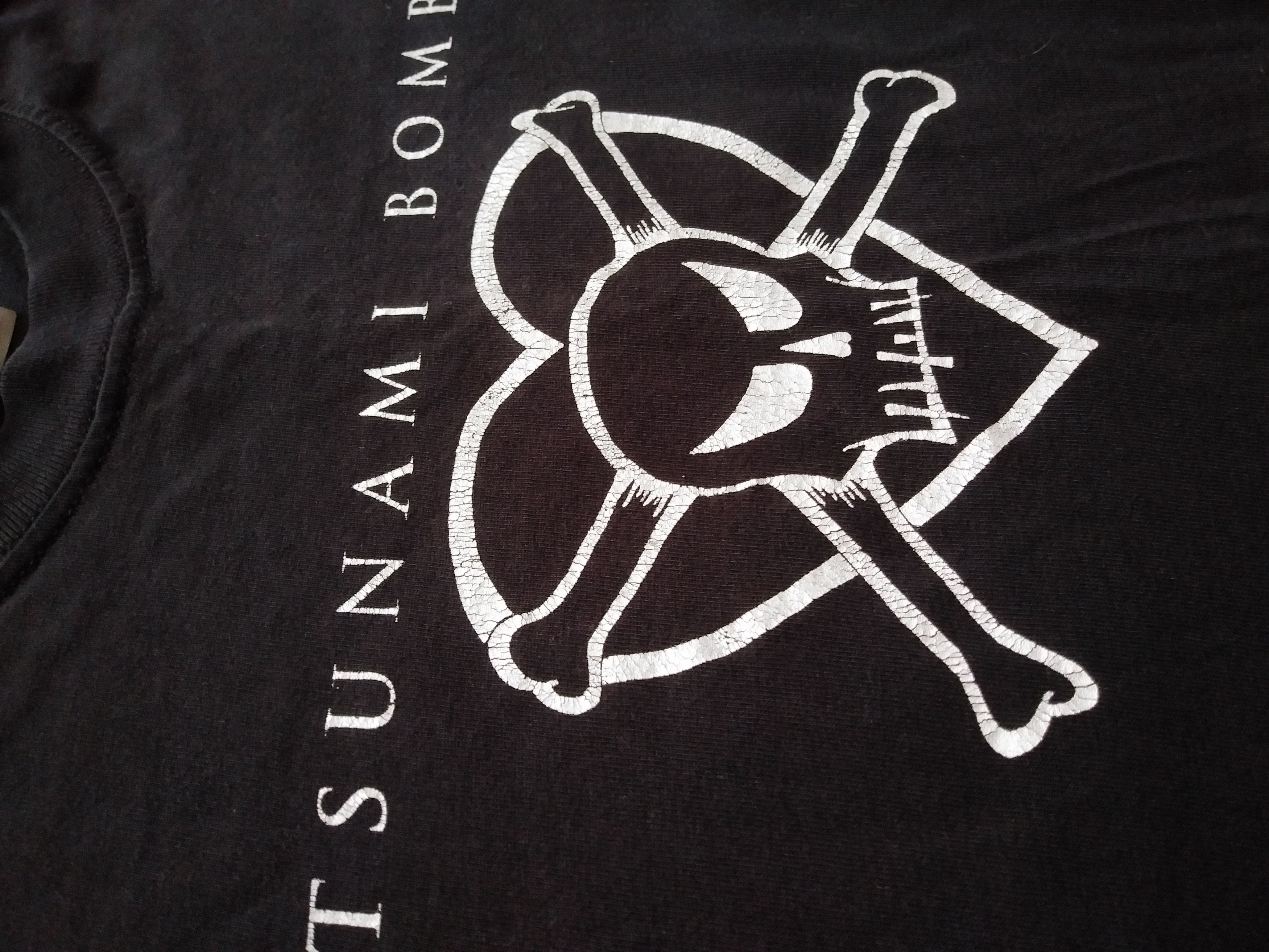 Other Tsunami Bomb Vintage 2000s' Punk Size US M / EU 48-50 / 2 - 3 Thumbnail