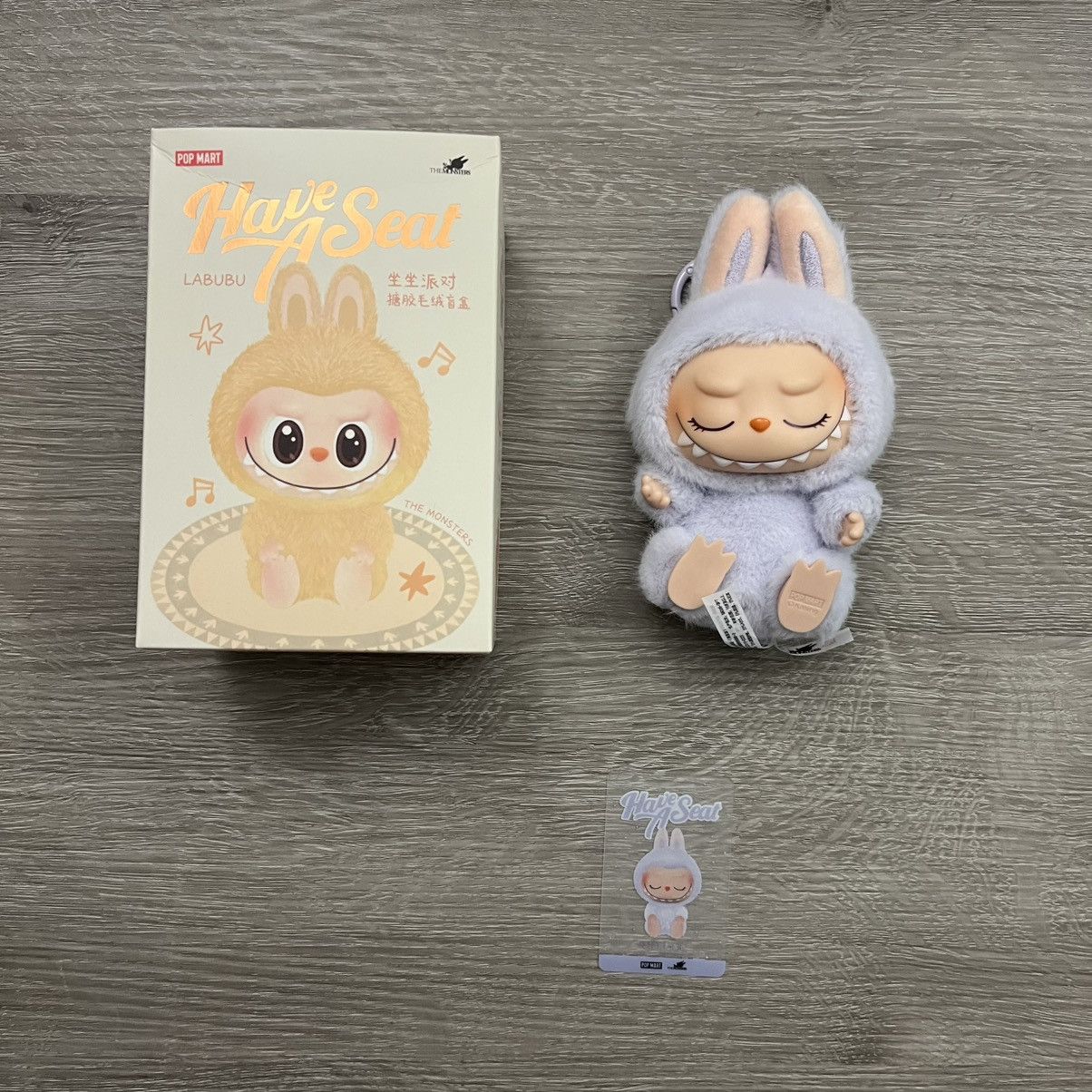 POP MART Labubu Have A Seat Zizi Monster Size ONE SIZE - 2 Thumbnail