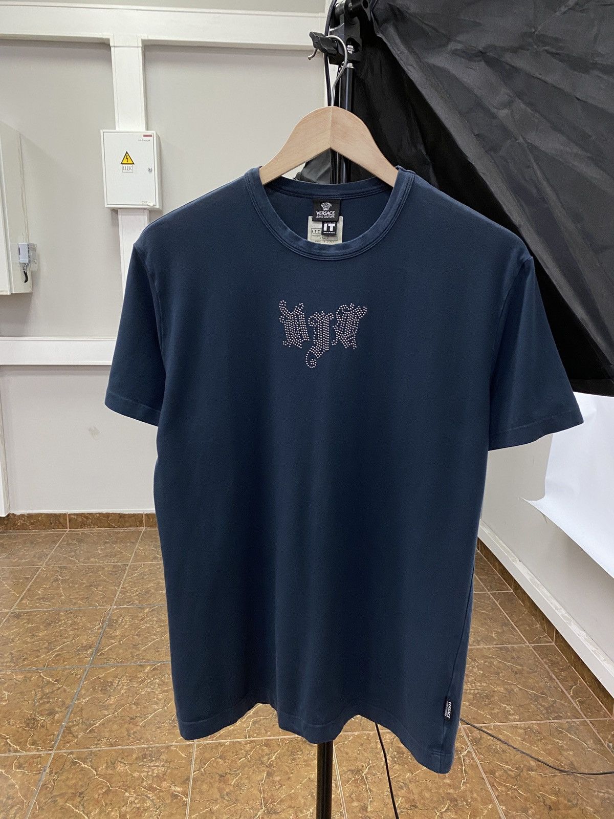 Versace Jeans Couture 🇮🇹 Vintage 90s Versace Archive Jeans Couture Rhinestones Tee Size US M / EU 48-50 / 2 - 1 Thumbnail