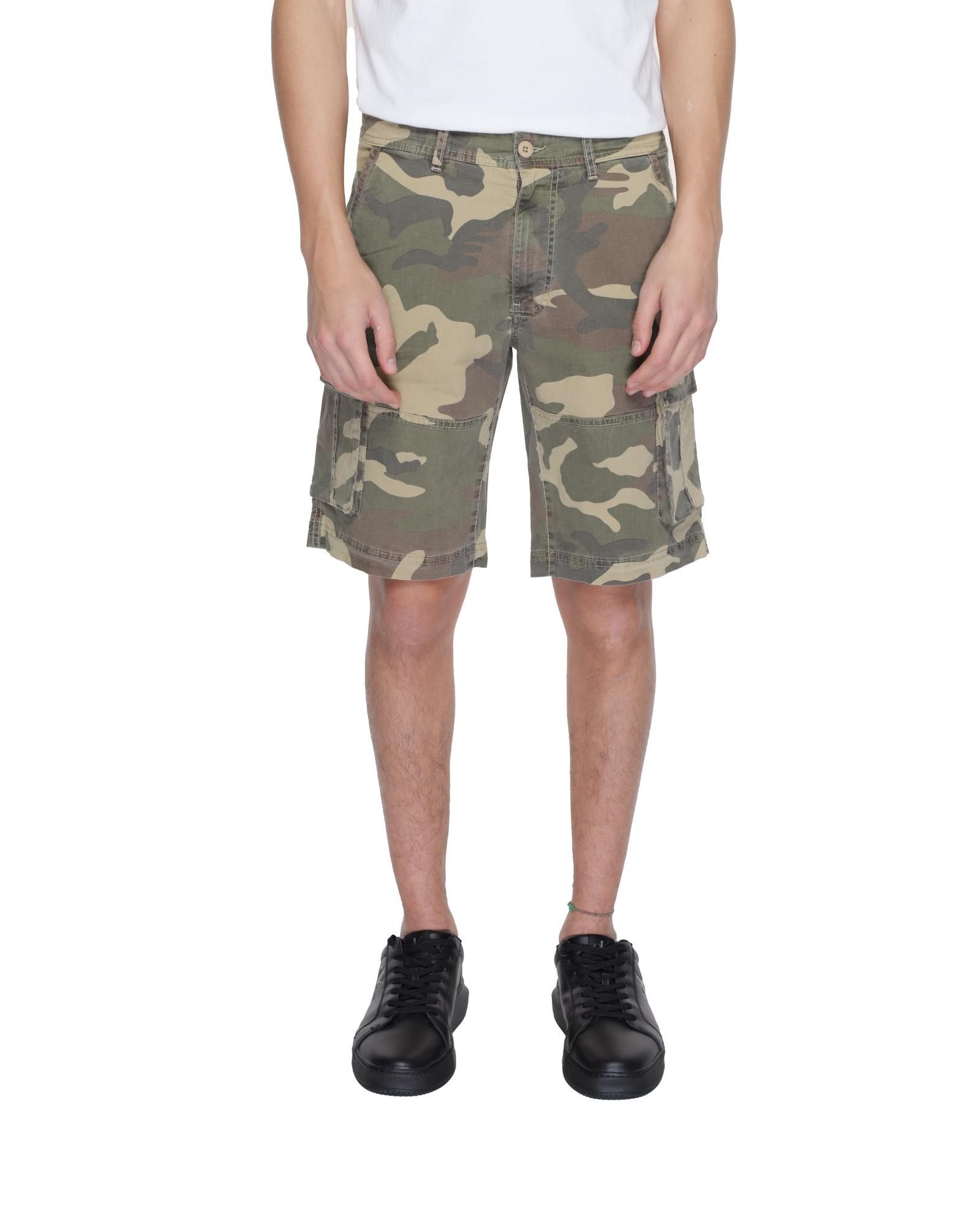 image of U S Polo Assn Camouflage Cotton Shorts With Zip And Button Fastening in Beige, Men's (Size 32)