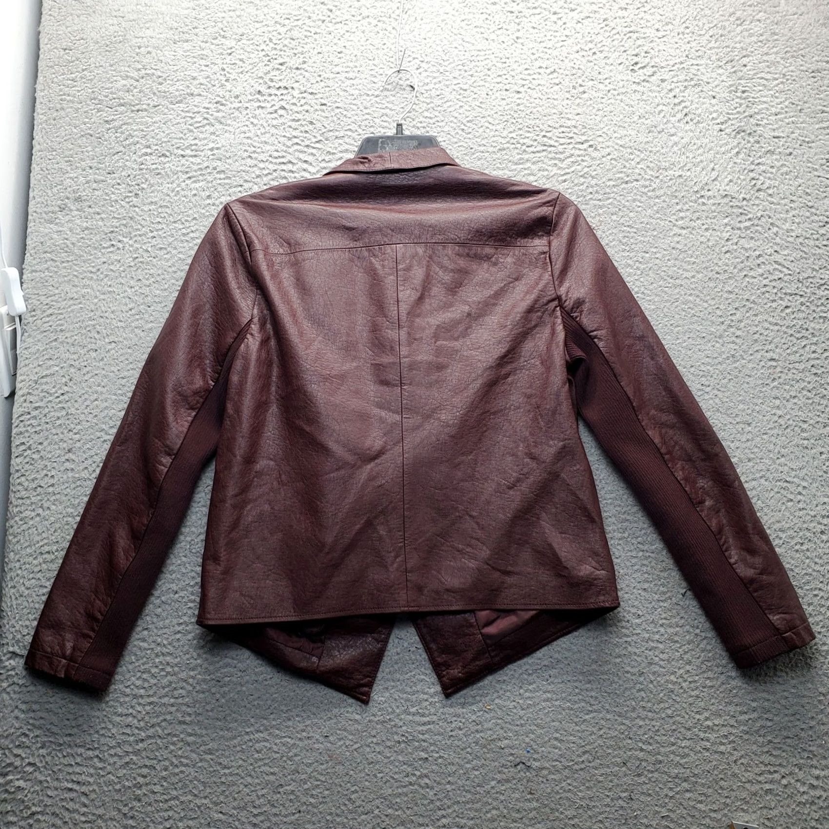 BB Dakota BB Dakota Womens Large Burgundy Faux Leather Jacket Asymmetrical Zip Lined Casual Motorcycle Jacket EUC Women Size L Size L / US 10 / IT 46 - 2 Thumbnail