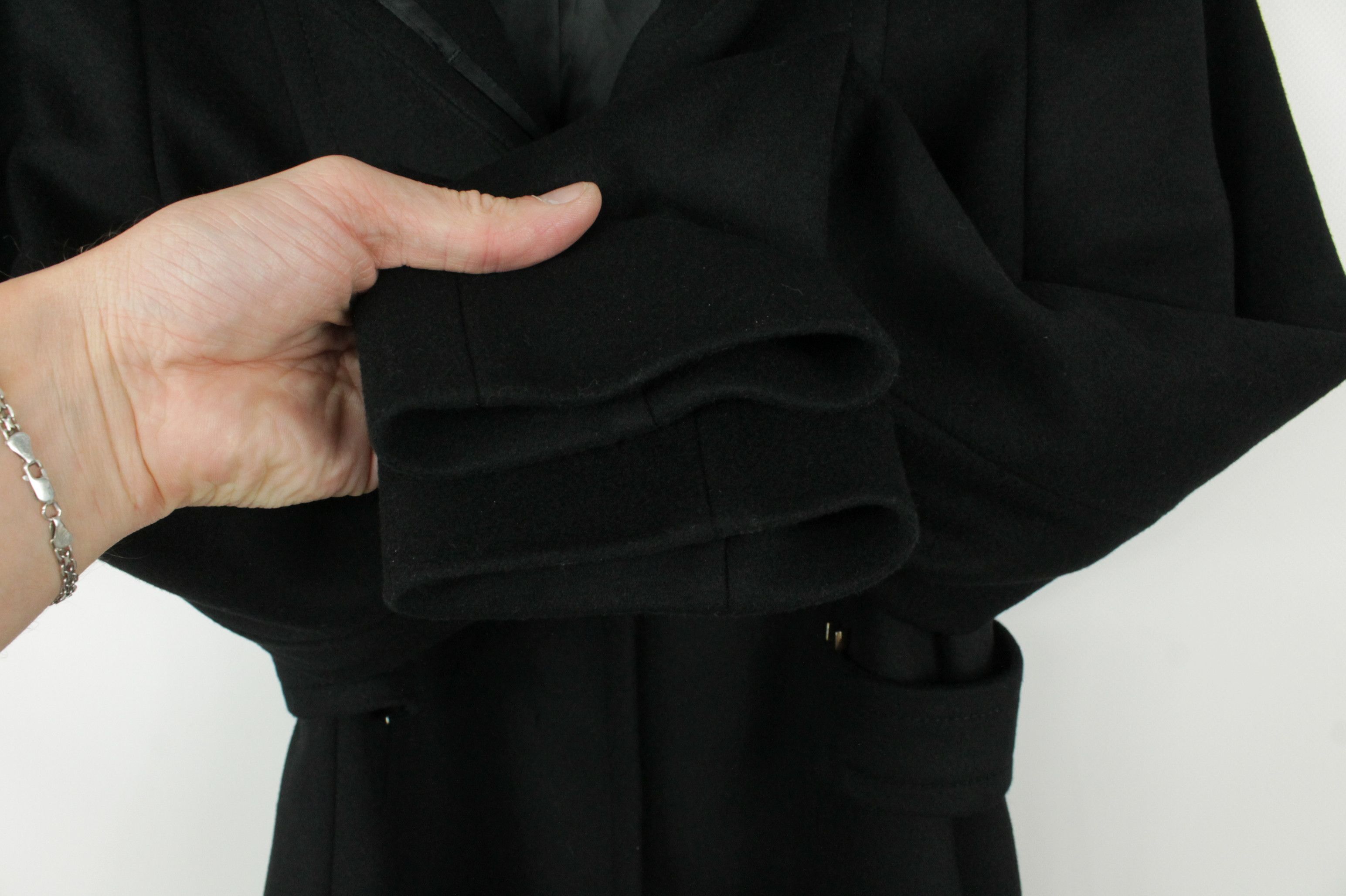 Hugo Boss Hugo Boss Clelina Black Wool Cashmere Tailored Coat Size M / US 6-8 / IT 42-44 - 4 Thumbnail