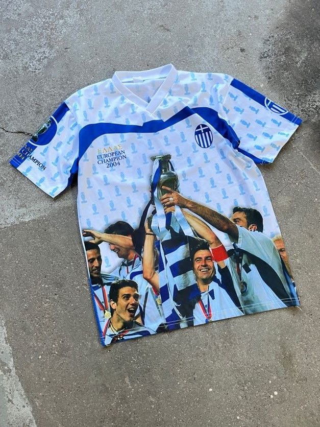 Other Greece 2004 European Champion football tee Size US M / EU 48-50 / 2 - 1 Thumbnail