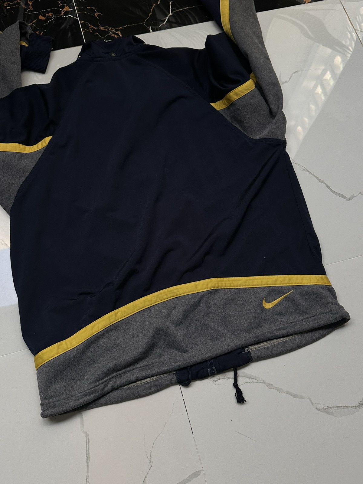 Nike × Vintage NIKE VINTAGE BIG LOGO STREETWEAR ZIP SWEATSHIRT Size US S / EU 44-46 / 1 - 8 Thumbnail
