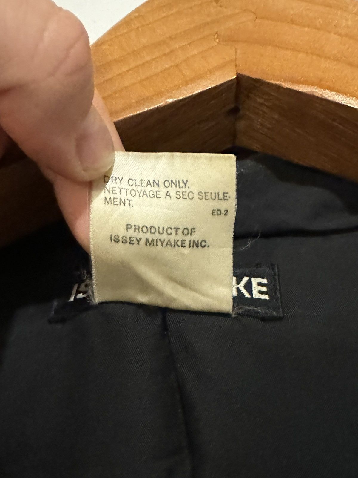 Issey Miyake 90s ISSEY MIYAKE Runway puffer zip button-up Size US L / EU 52-54 / 3 - 5 Thumbnail