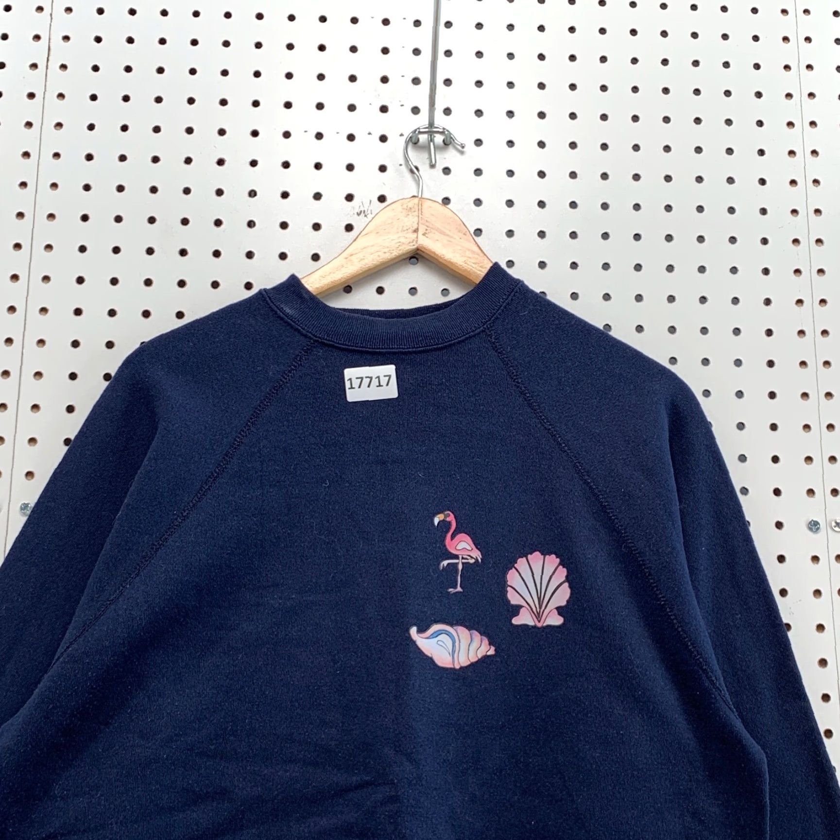 Tultex VINTAGE Tultex Sweatshirt Male L Crewneck Navy Blue Flamingo Sea Shells Beach Pattern Pullover 90s Mens Large Size US L / EU 52-54 / 3 - 2 Thumbnail