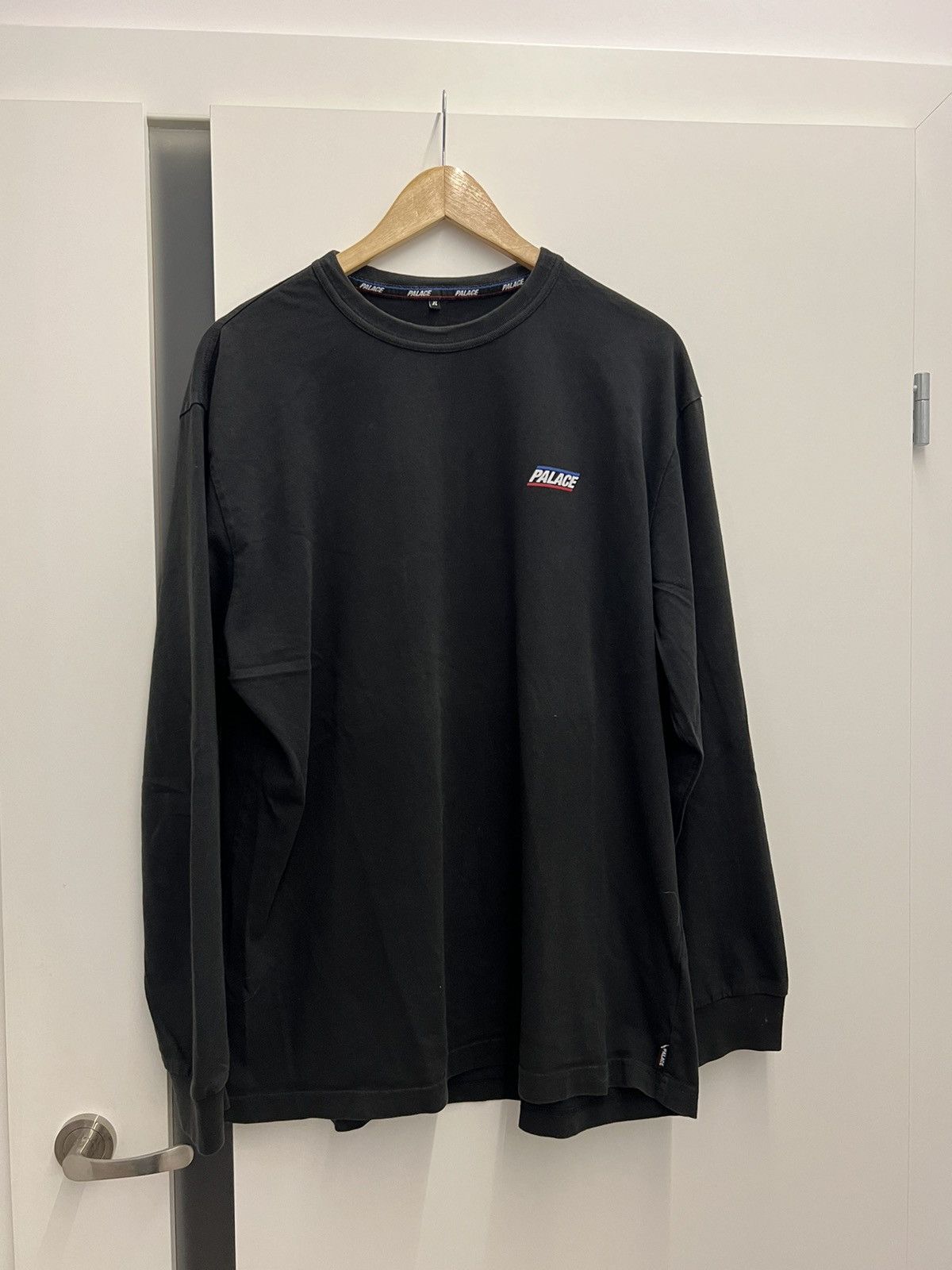 Palace Palace basically a longsleeve Size US XL / EU 56 / 4 - 1 Thumbnail