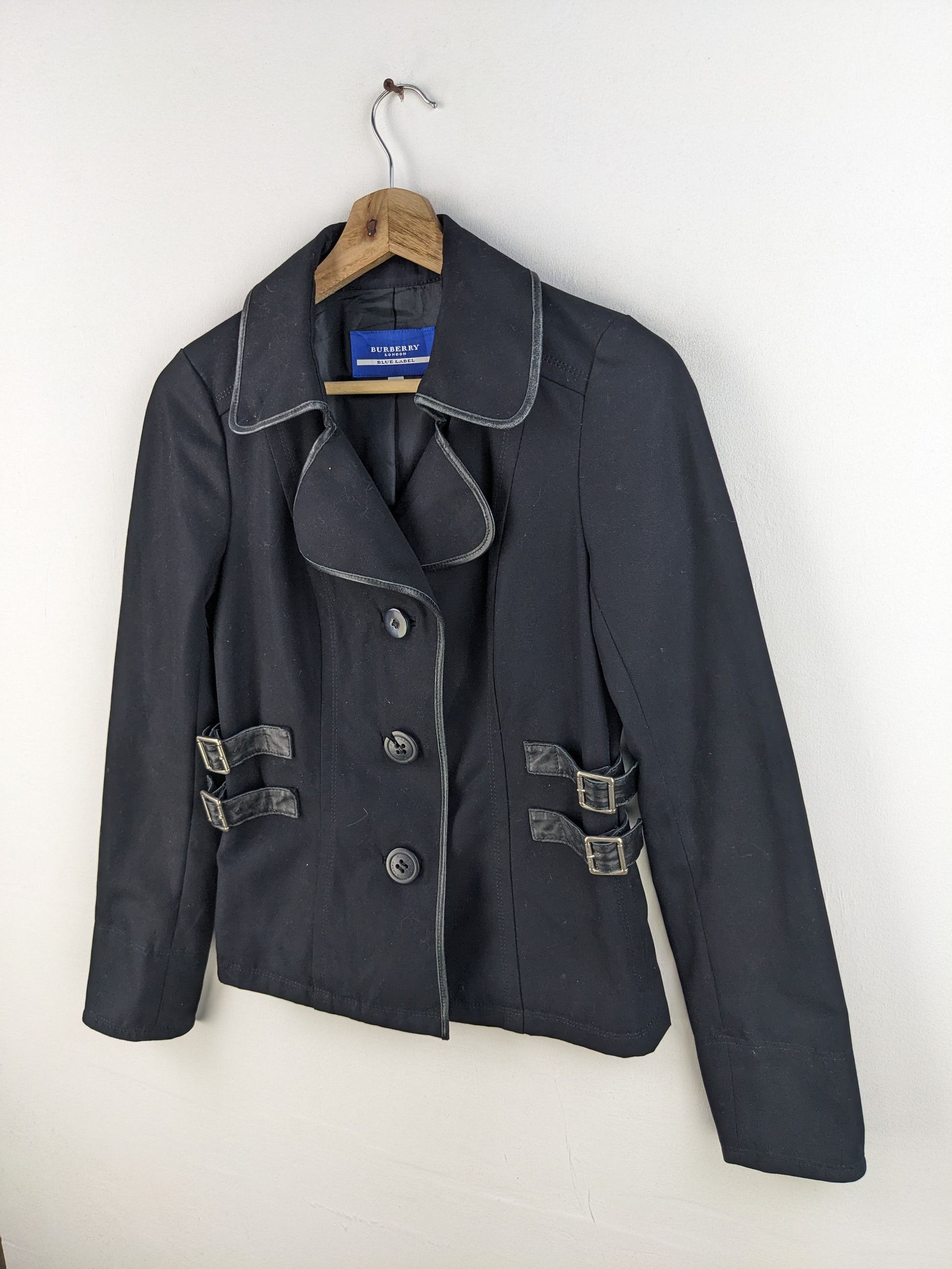 Burberry × Vintage Vintage Burberry Jacket Blue Label Size XS / US 0-2 / IT 36-38 - 2 Thumbnail