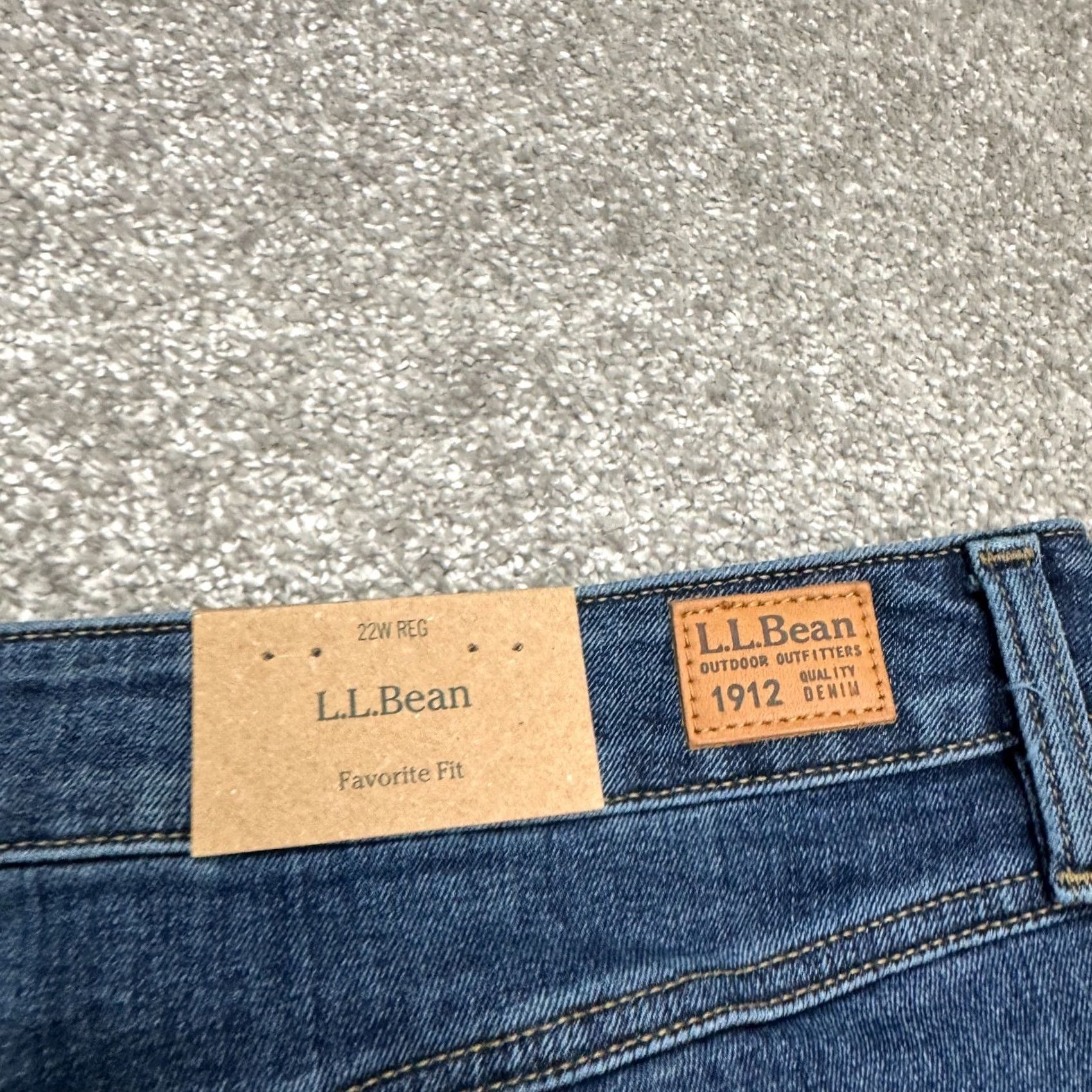 Vintage VINTAGE? Not Vintage. L.L. Bean BeanFlex Favorite Fit Skinny Denim Jeans Womens 22W Blue NWT BeanFlex Jeans Womens 22W Blue Size 40" / US 18 - 7 Thumbnail