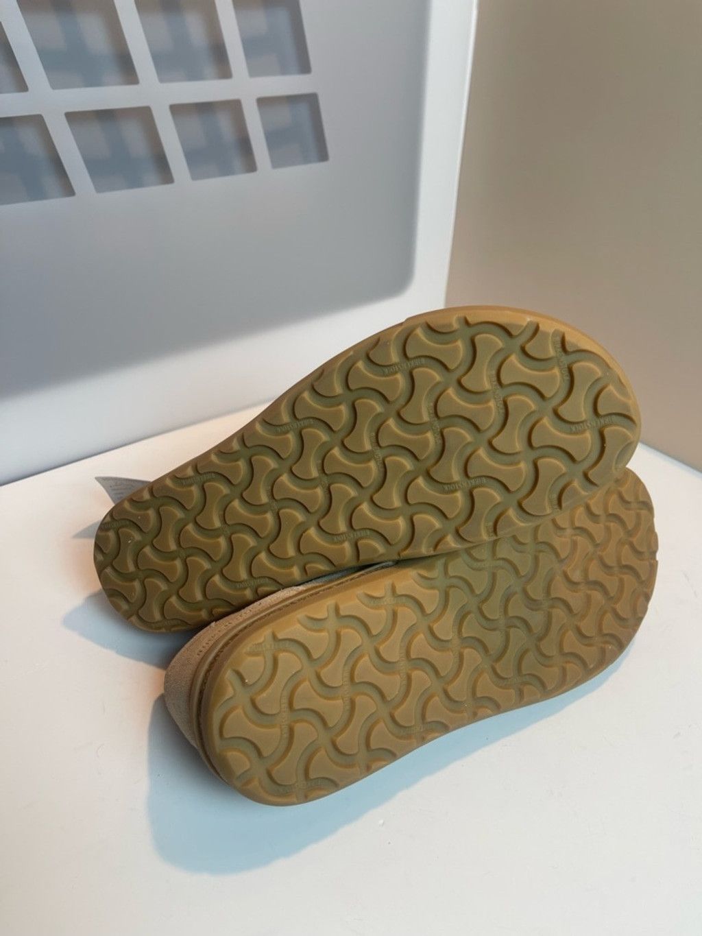 Birkenstock Birkenstock Oswego sandcastle suede Slip on Shoes EU 40 Size US 7 / IT 37 - 10 Thumbnail