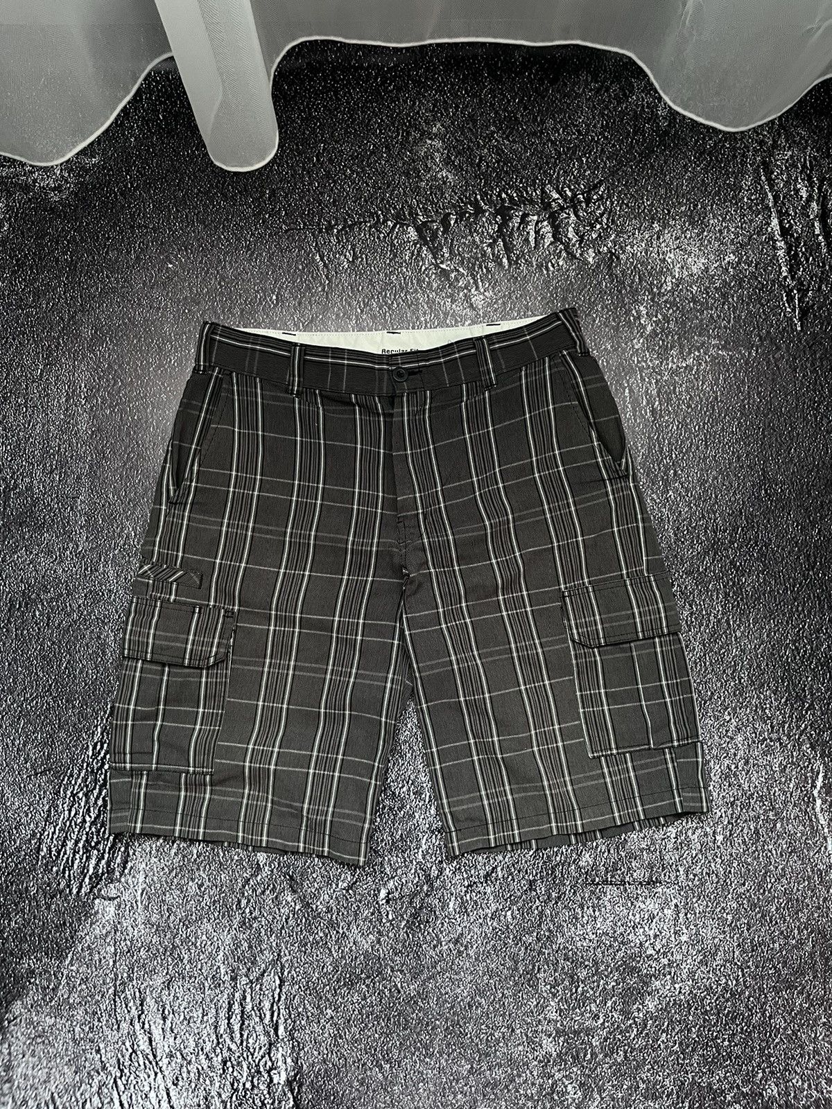 Dickies Y2K Dickes Checkered Cargo Shorts Grey Size US 32 / EU 48 - 1 Thumbnail