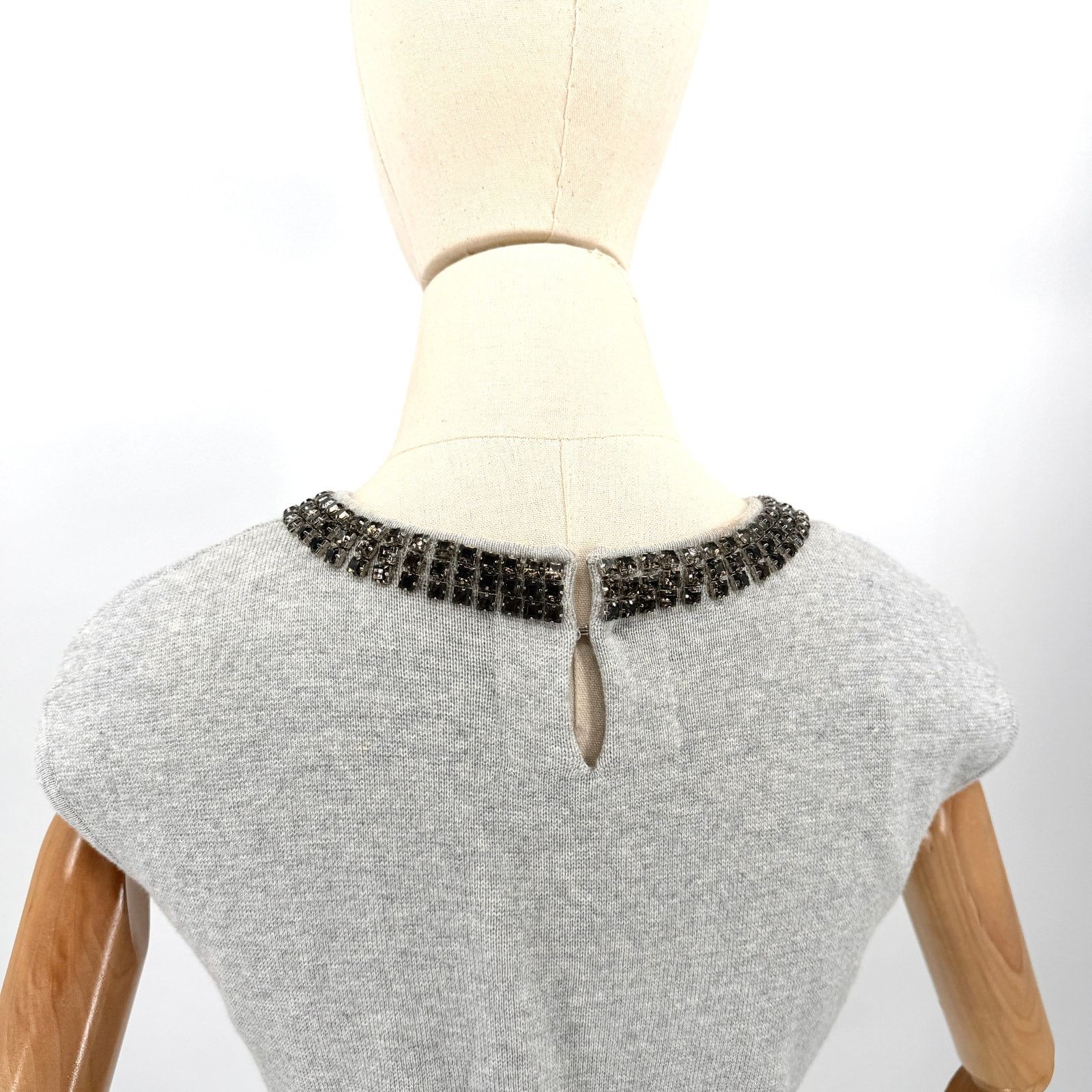 Ralph Lauren Grey Minimalist Glam Beaded Neckline Knit Sheath Dress Size M / US 6-8 / IT 42-44 - 5 Thumbnail
