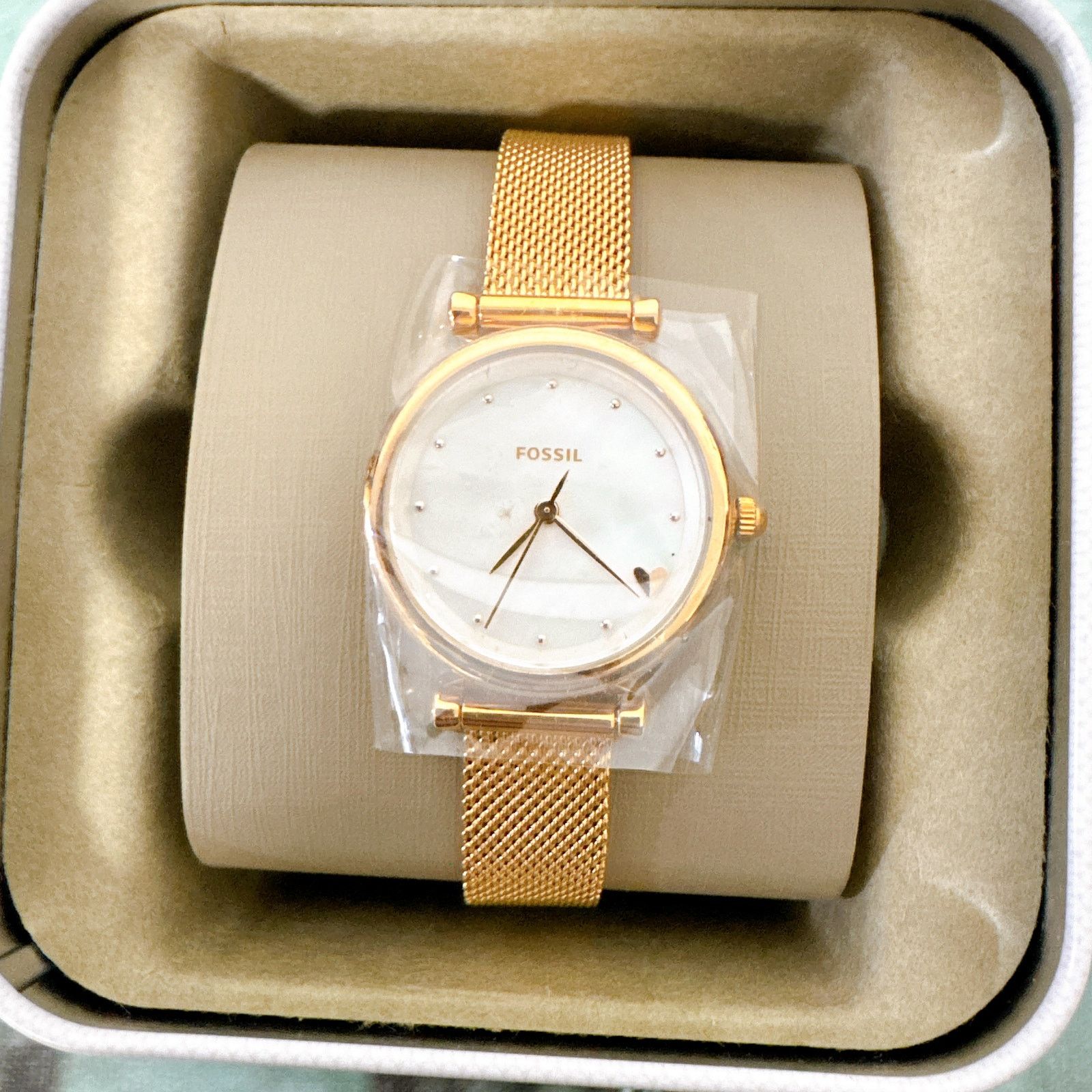 Fossil Fossil ES4505 Mini Carlie Mother of Pearl Dial Mesh Watch Size ONE SIZE - 2 Thumbnail