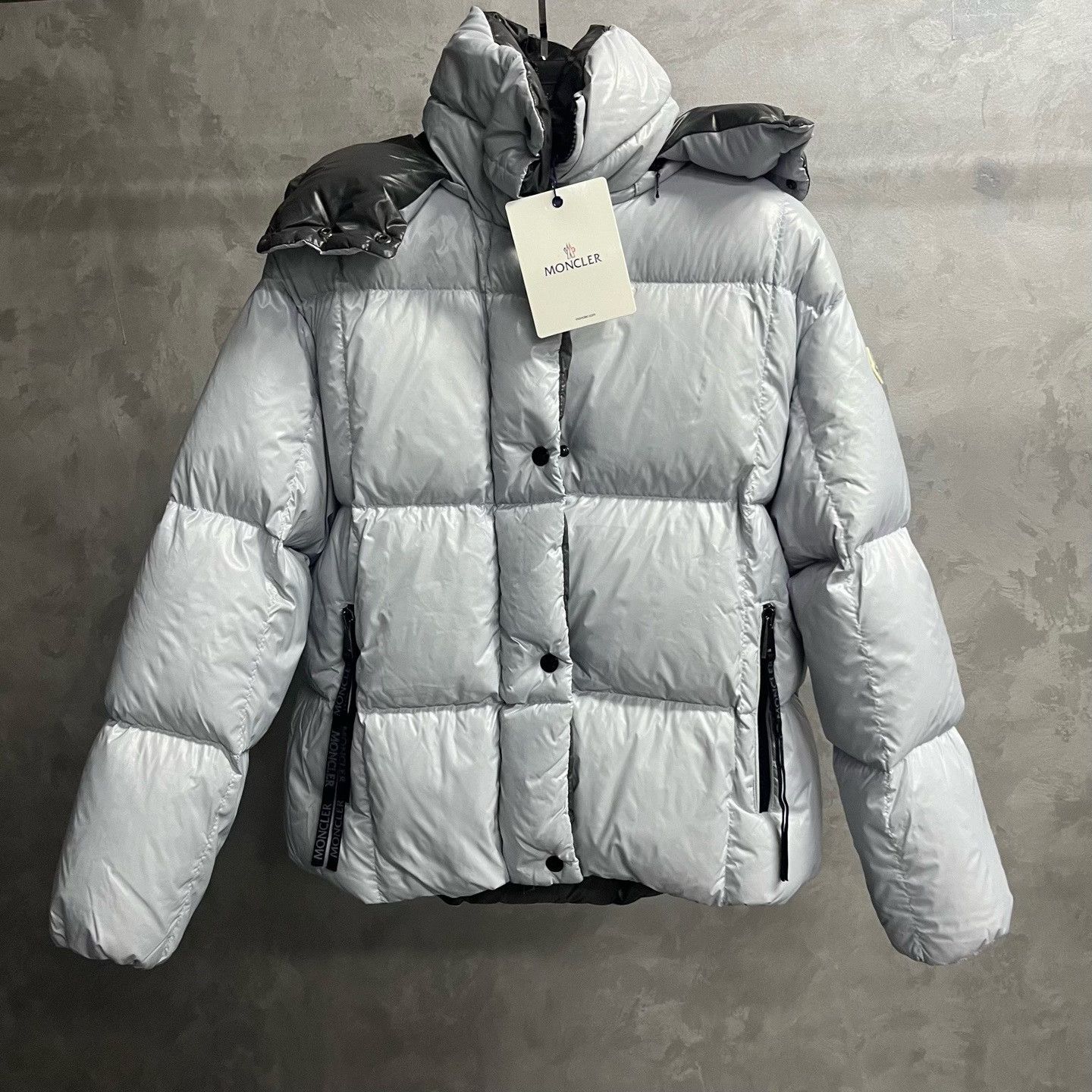 Moncler Moncler Casual Cropped Gray Heavy Coat l Men Size US L / EU 52-54 / 3 - 1 Thumbnail