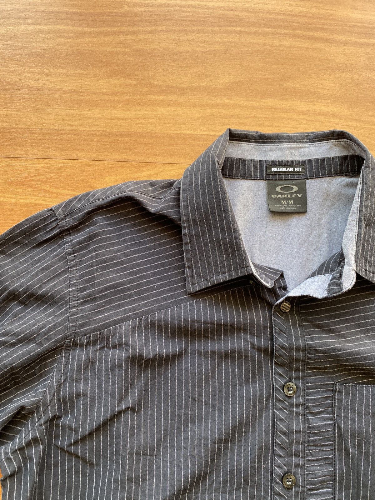 Oakley Oakley Pinstripe Patchwork Assymetric Button Up Shirt Size US M / EU 48-50 / 2 - 7 Thumbnail