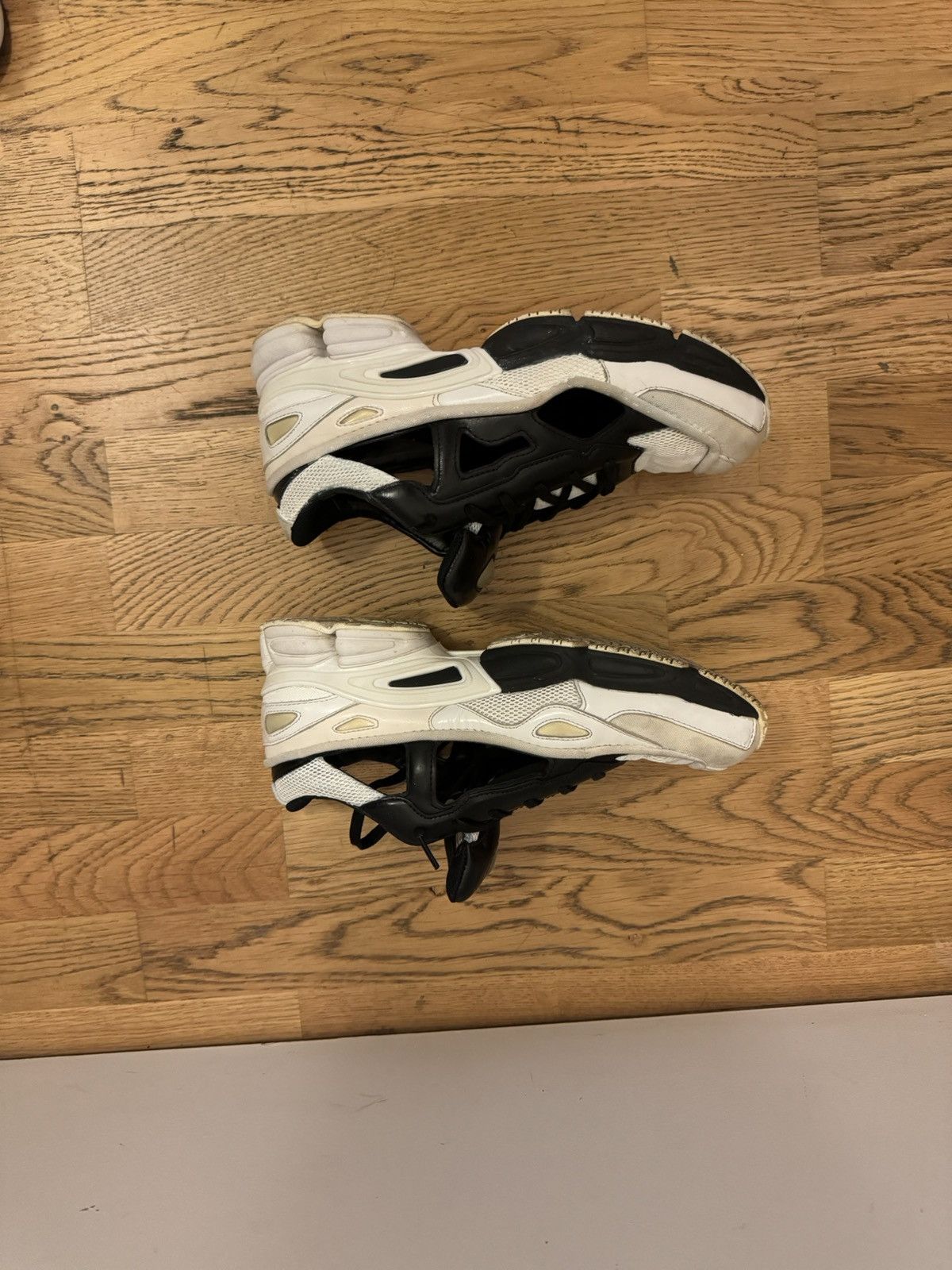 Adidas × Raf Simons Adidas x RAF SIMONS Ozweego Replicant Size US 9 / EU 42 - 2 Thumbnail