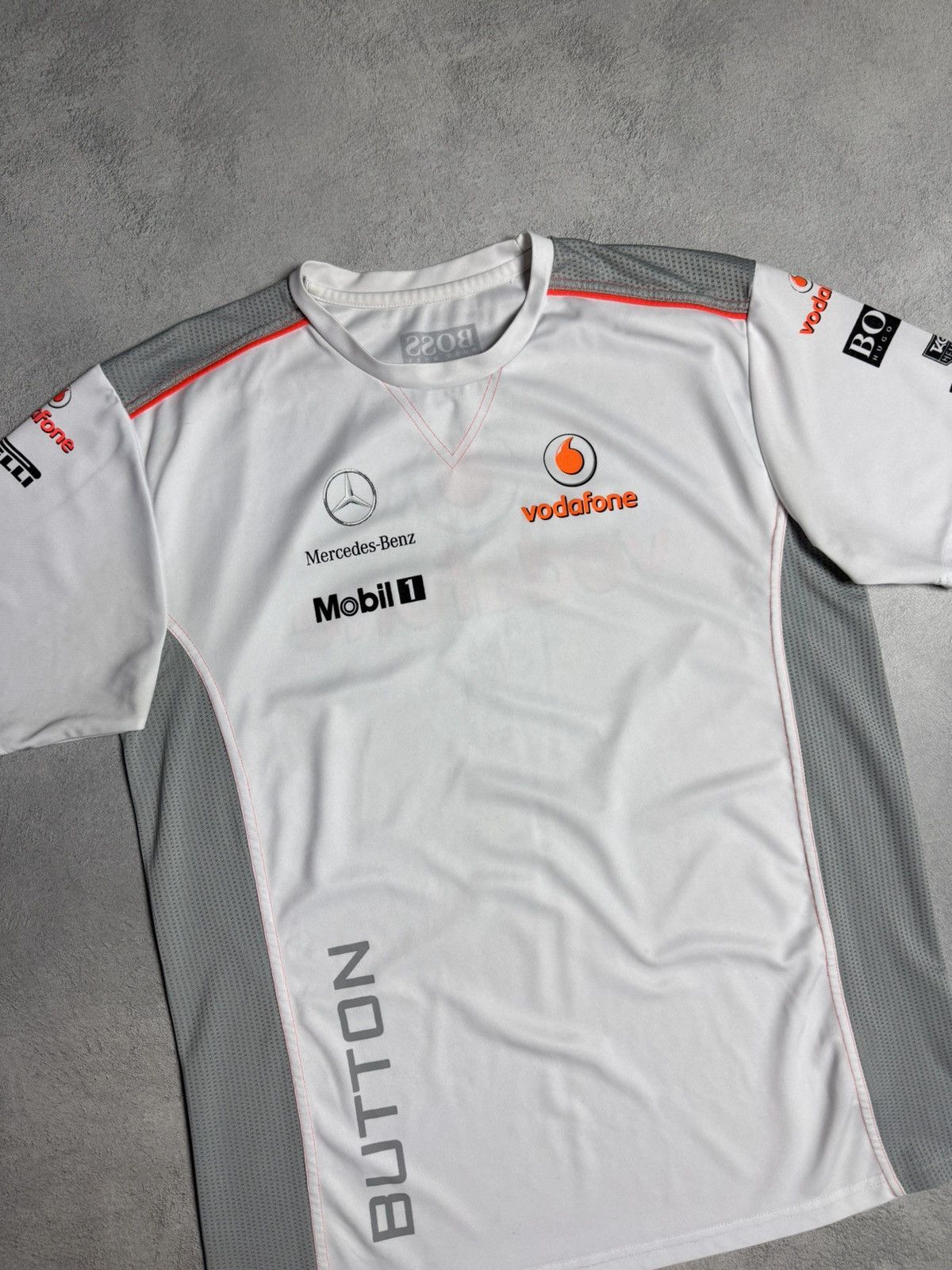 Mercedes-Benz Vodafone Mercedes Benz F1 Racing Team Shirt Jersey Logo Size US L / EU 52-54 / 3 - 3 Thumbnail