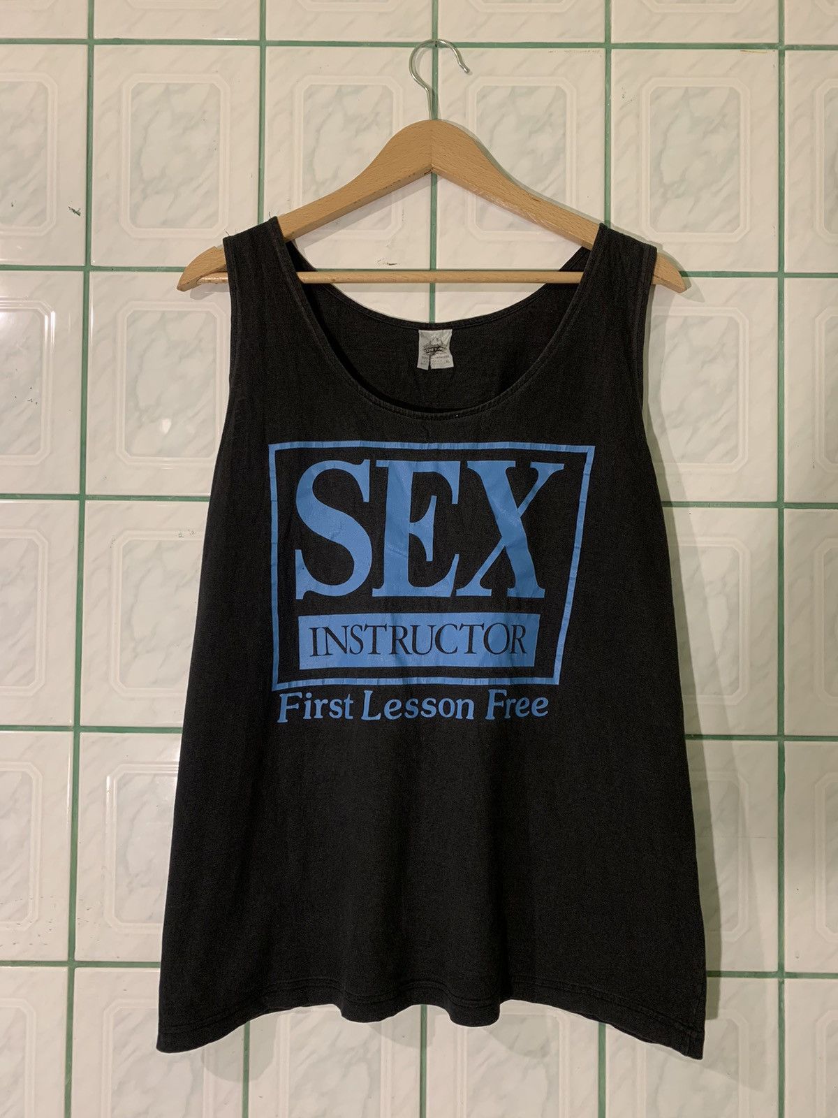 Vintage Vintage Sex Instructor First Lesson Free Humor Tee Tank Top Size US XL / EU 56 / 4 - 1 Thumbnail