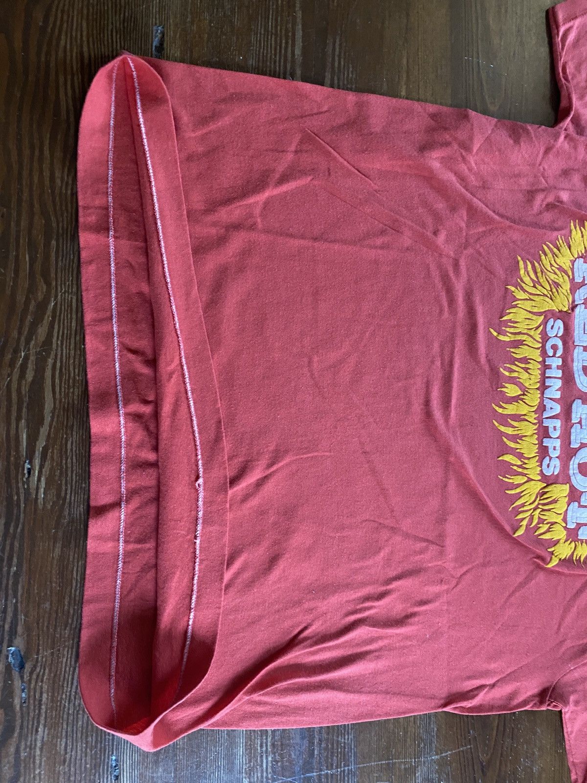 Anvil Vintage 80’s Red Hot Schnapps Puffy Paint Single Stitch Tee Size US L / EU 52-54 / 3 - 11 Thumbnail