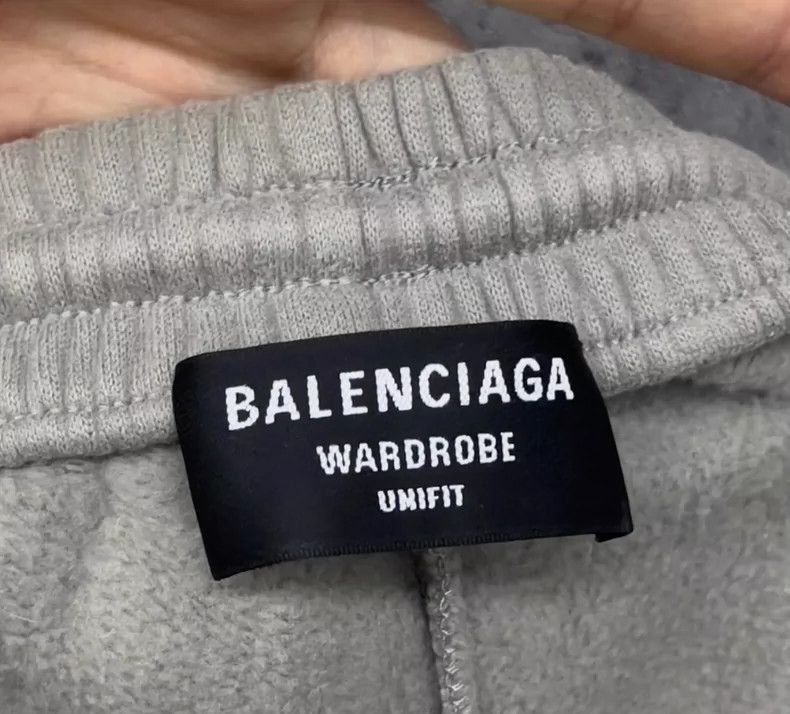 Balenciaga Balenciaga size XS Embroidered Double B Logo Wash Shorts Size US 26 / EU 42 - 4 Thumbnail