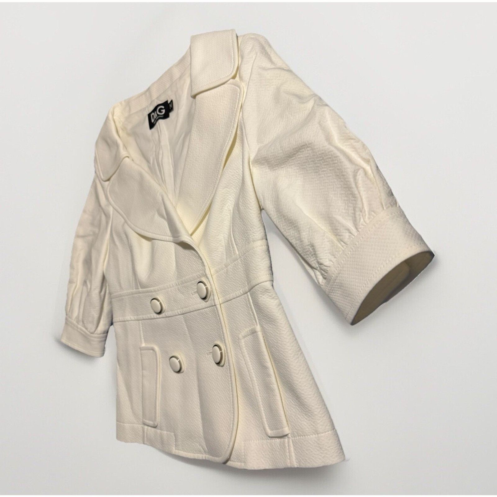 Dolce & Gabbana Dolce & Gabbana Short Blazer White Pearl Button Size 40 Mint Size S / US 4 / IT 40 - 7 Thumbnail