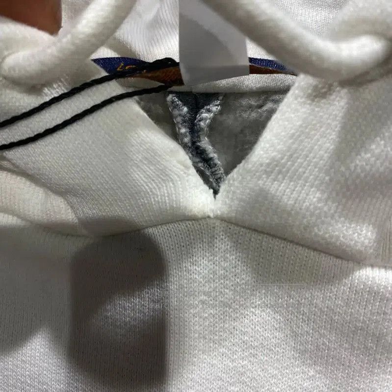 Louis Vuitton Louis Vuitton Men's Cotton Hoodie in White . Size US M / EU 48-50 / 2 - 6 Thumbnail
