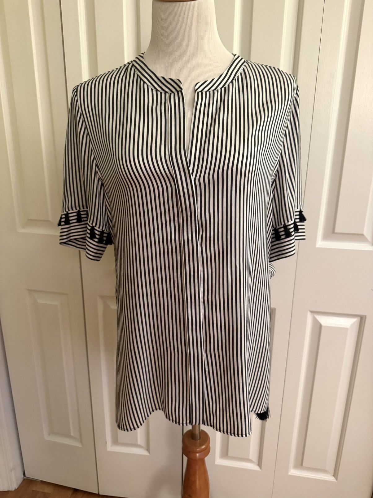 Other PENNYBLACK Black/White Striped Blouse 8/44 EUC Size M / US 6-8 / IT 42-44 - 3 Thumbnail