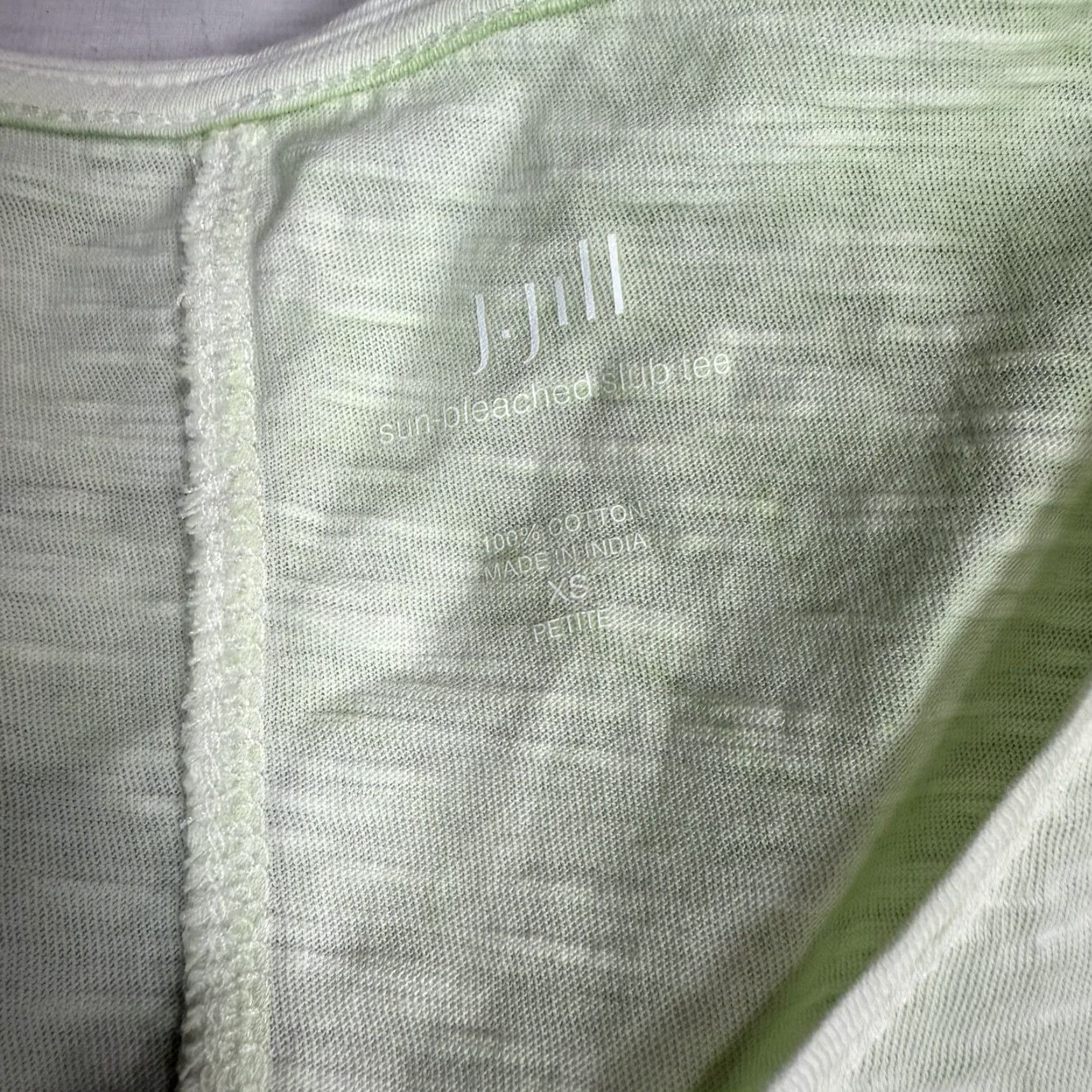 J. Jill J.Jill Sun Bleached Slub Tee Green Short Sleeve Stretch 100% Cotton Women's XS T-Shirt Shirt Womens XS Green Stretchy Size 26" / US 2 / IT 38 - 7 Thumbnail